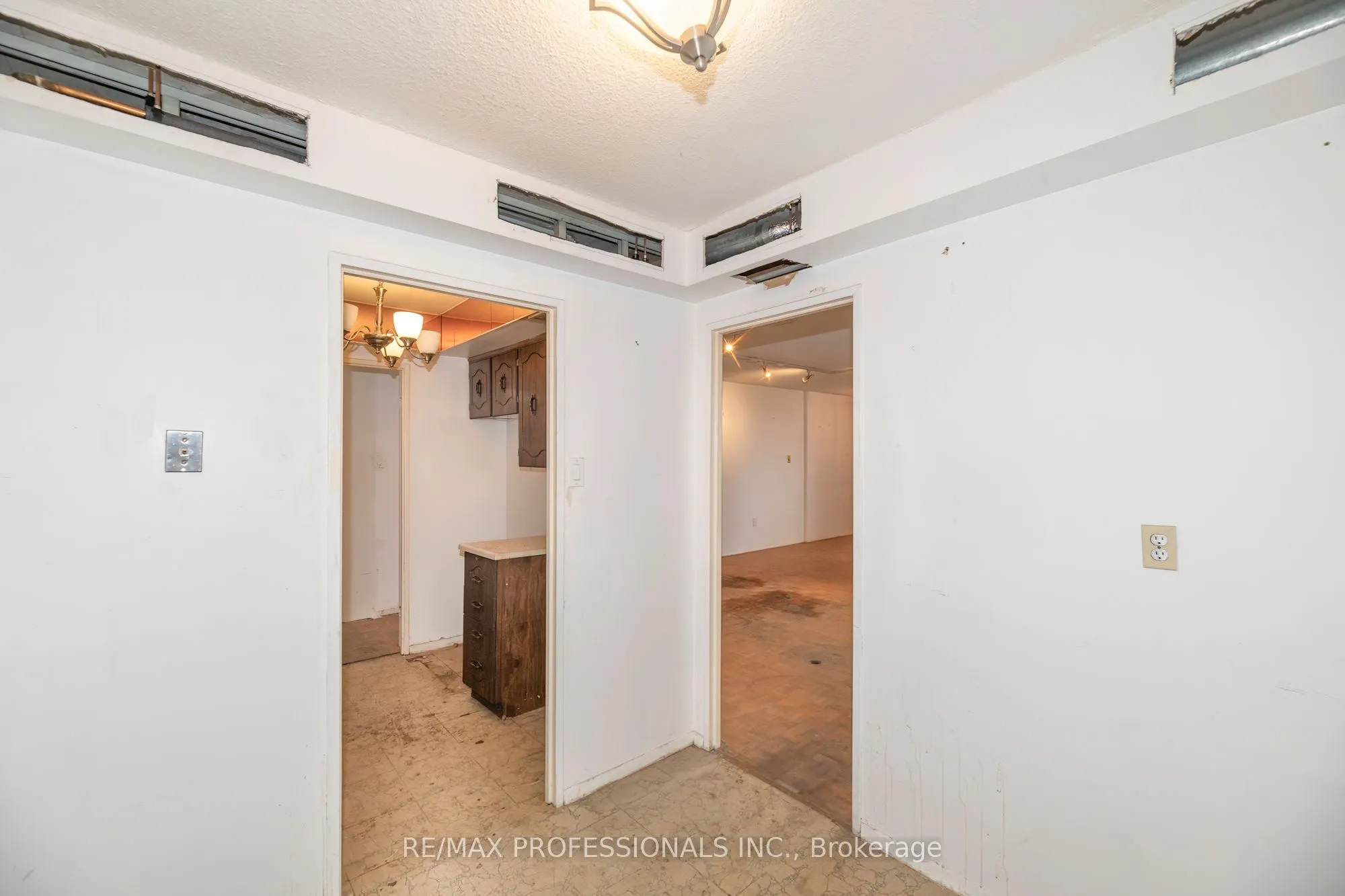 1515 Lakeshore Road #708