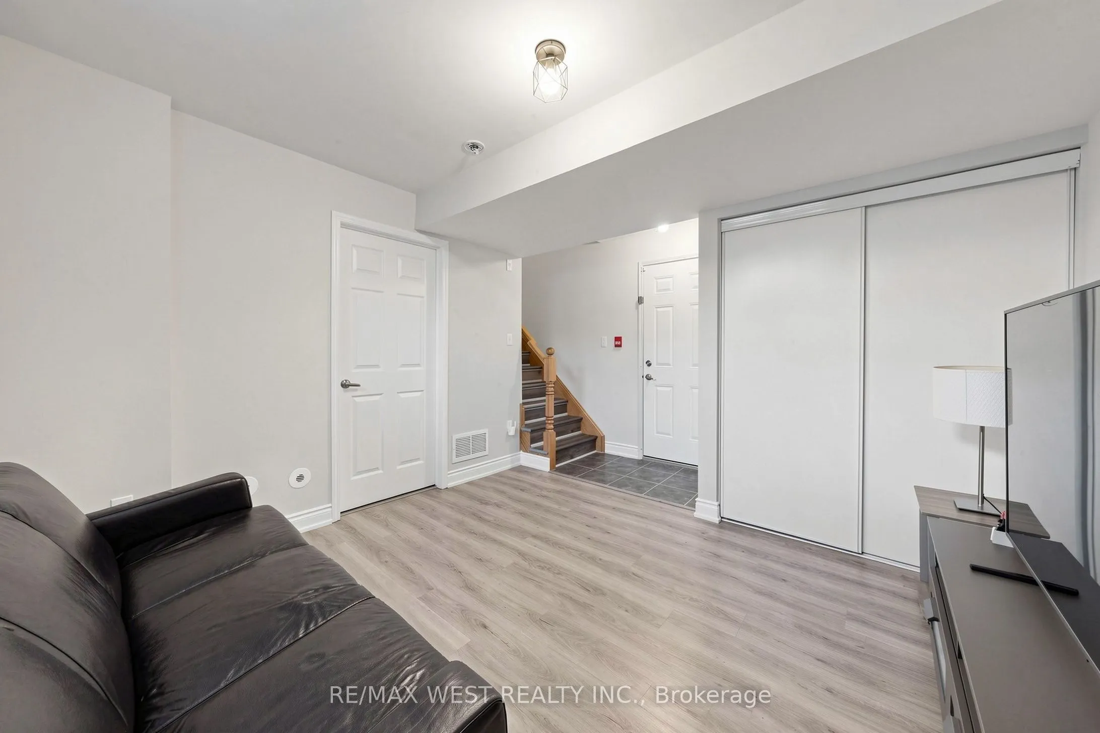 608 Shoreline Drive #1