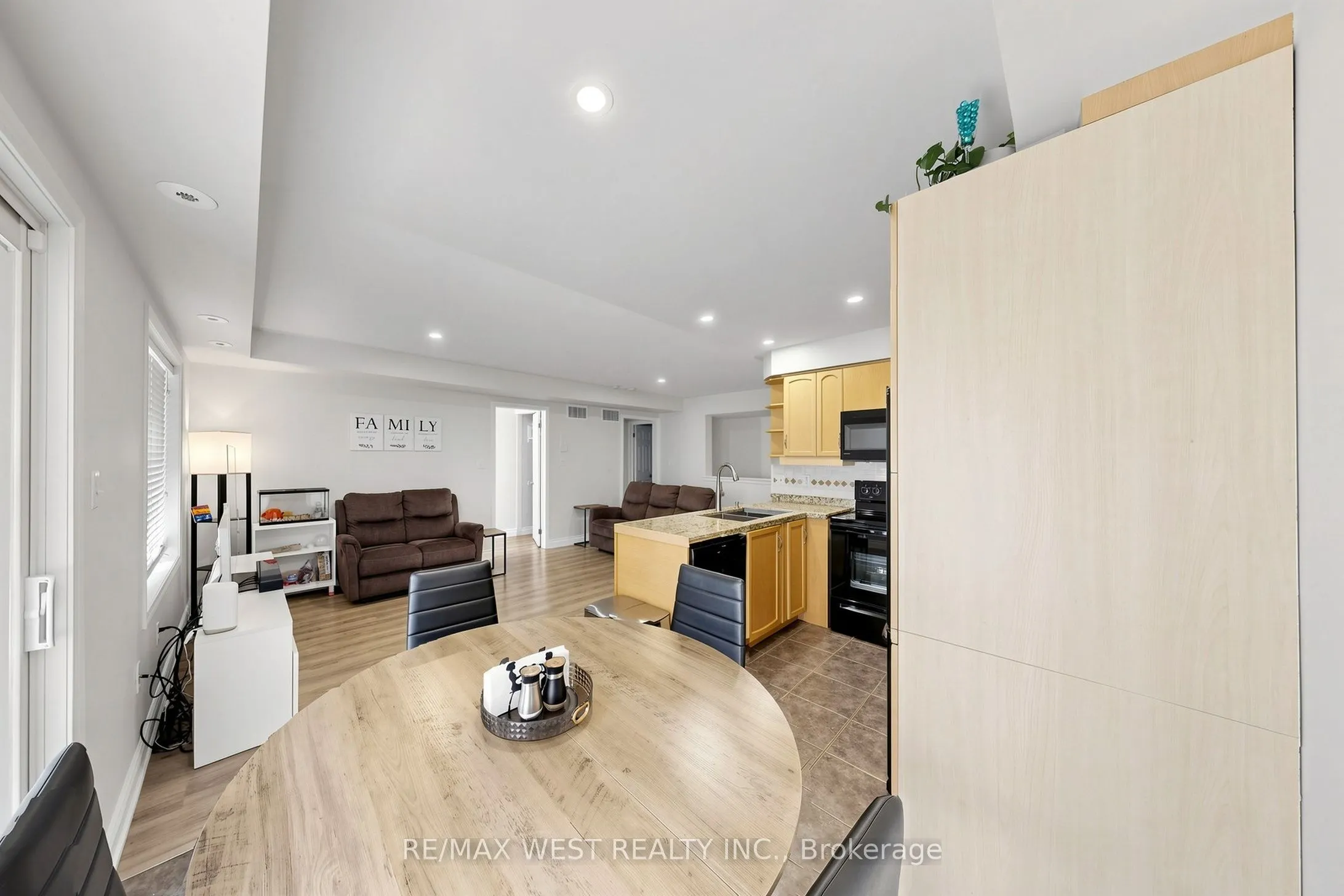 608 Shoreline Drive #1