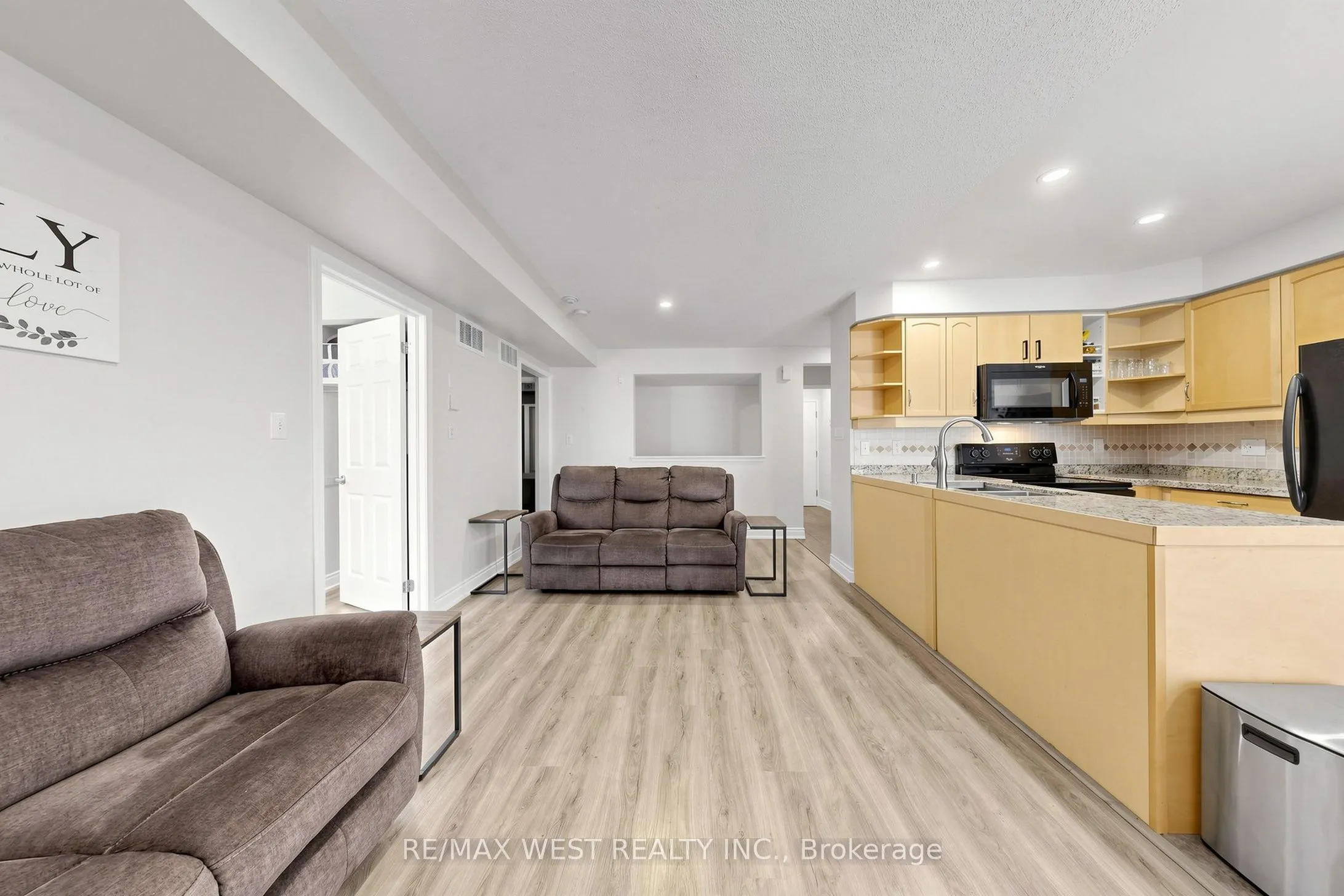 608 Shoreline Drive #1