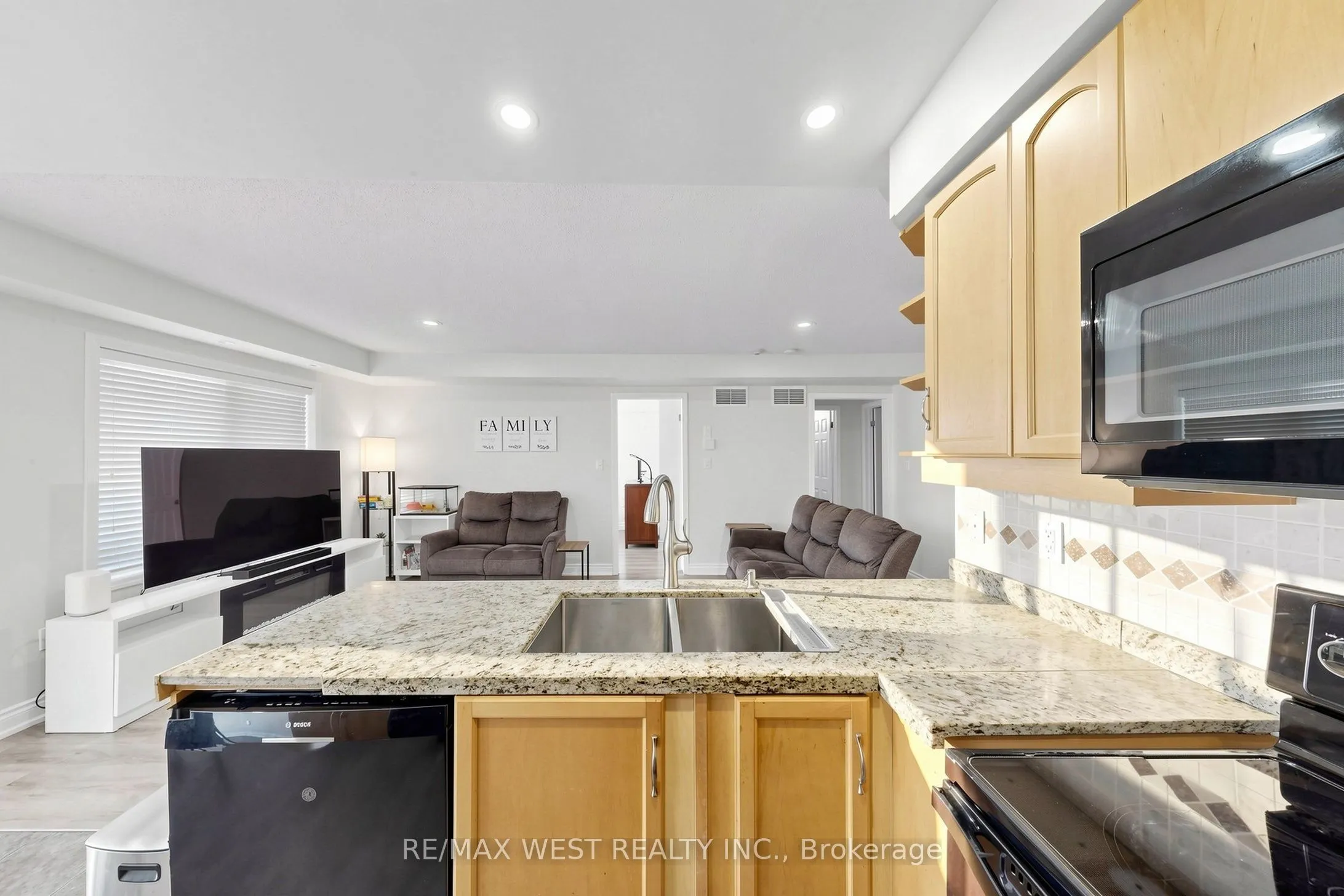 608 Shoreline Drive #1