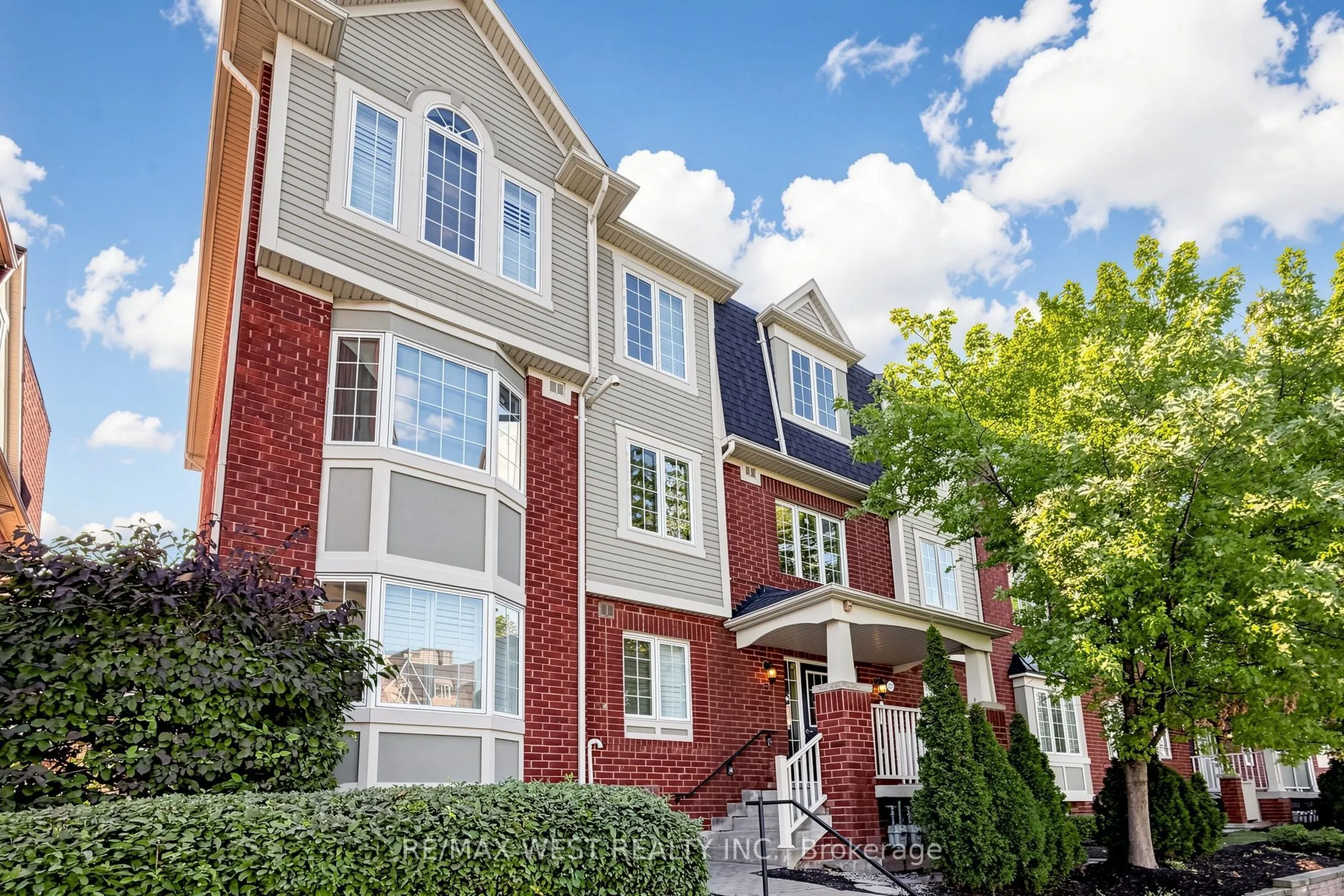 608 Shoreline Drive #1