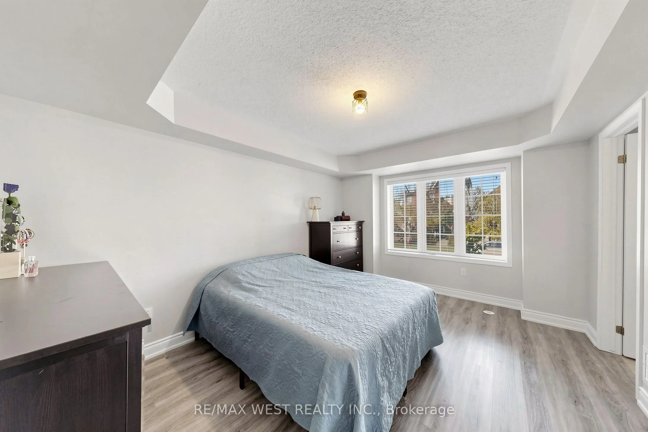 608 Shoreline Drive #1
