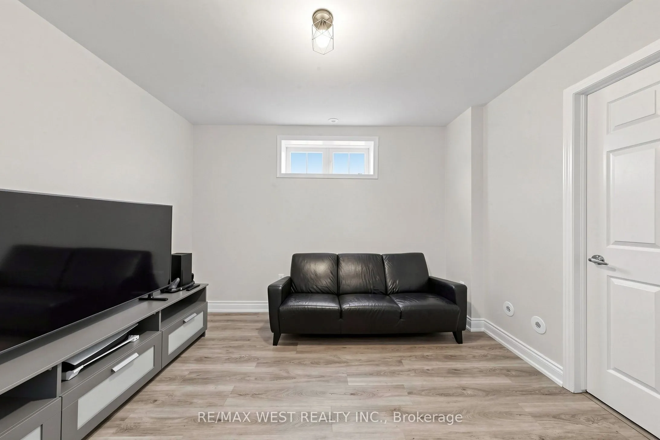 608 Shoreline Drive #1