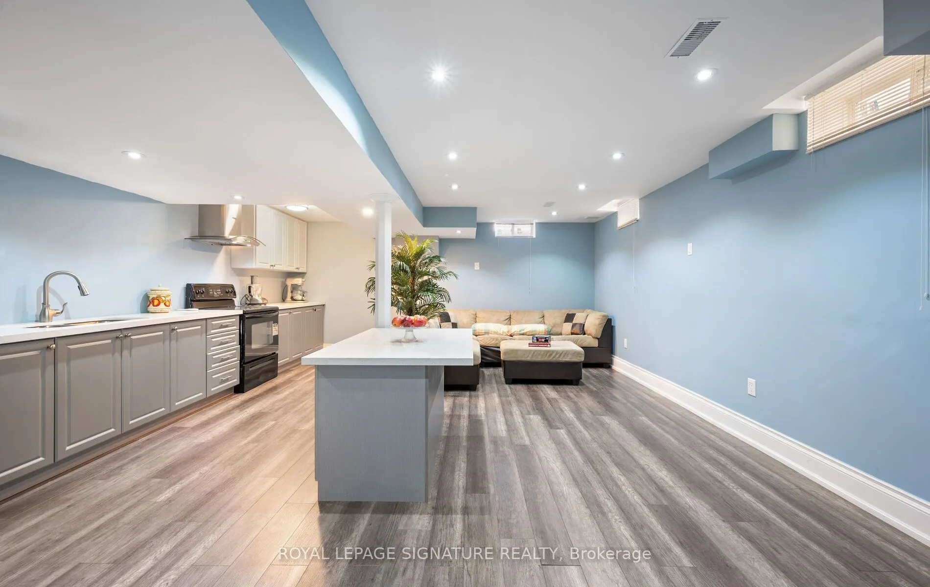 30 Franktown Drive