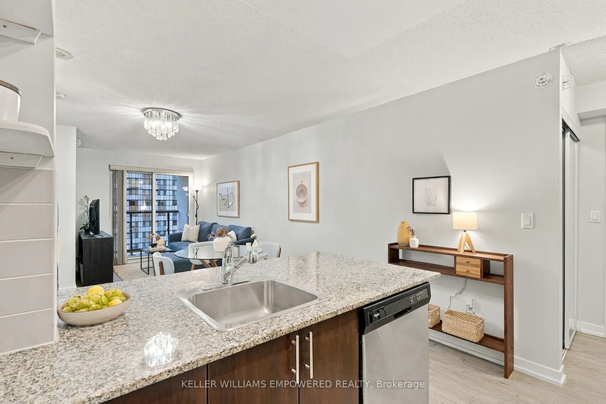 1420 Dupont Street #712