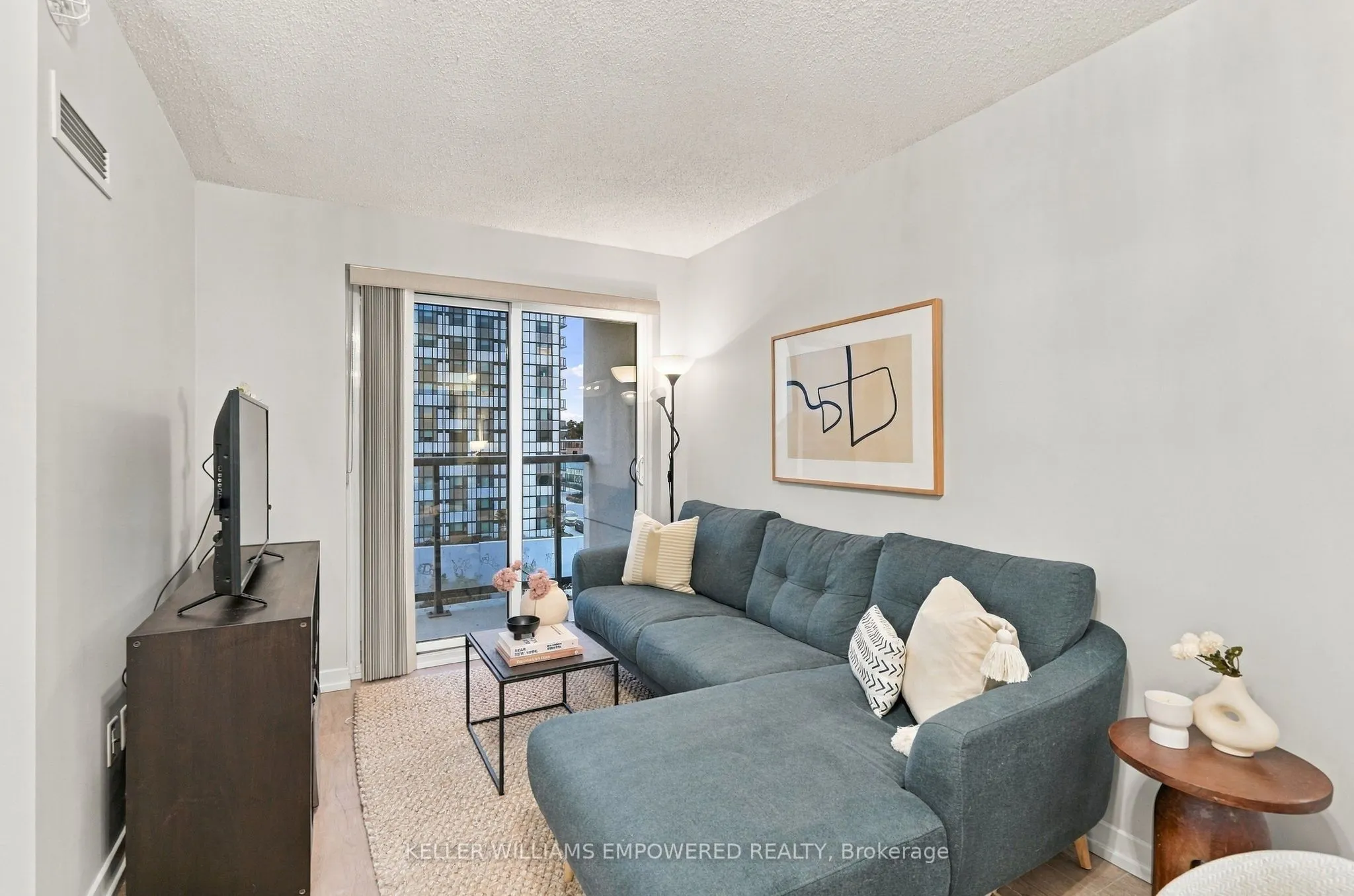 1420 Dupont Street #712