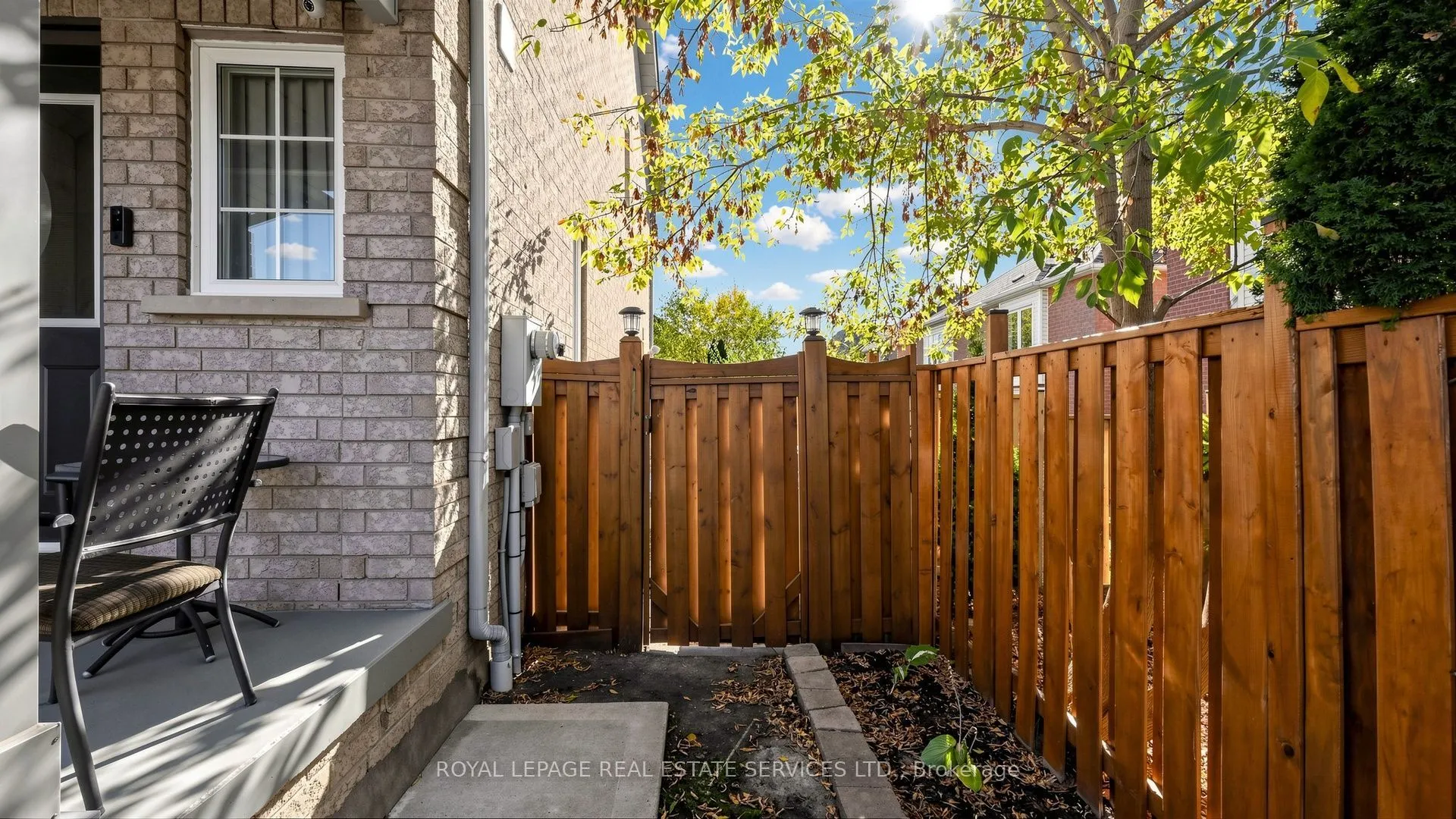 668 Madame Street