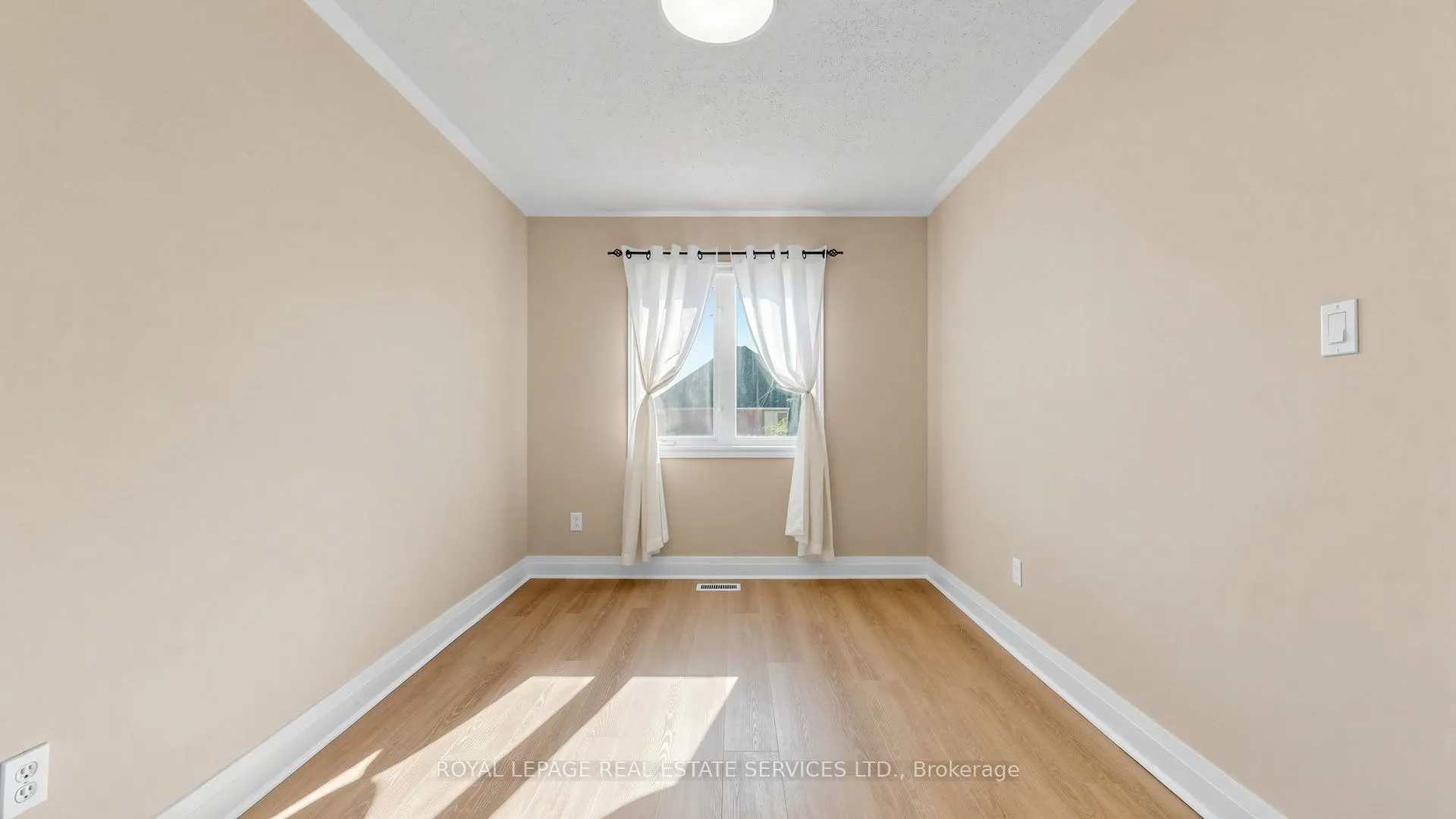 668 Madame Street