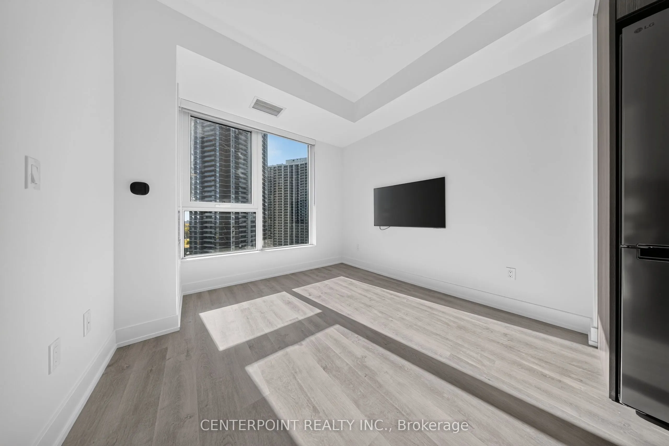 60 Central Park Road Way #1405