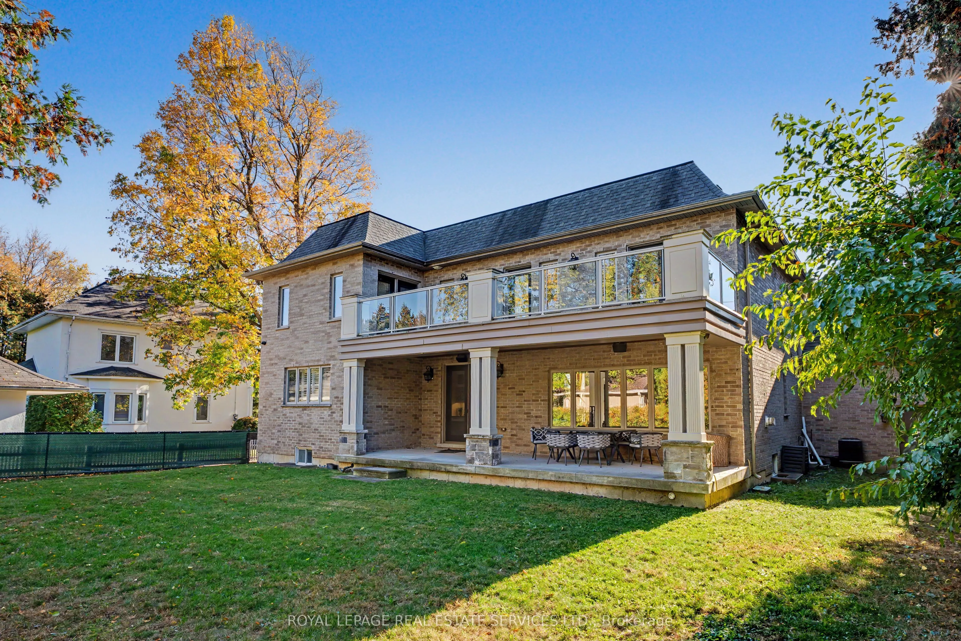 369 Lees Lane