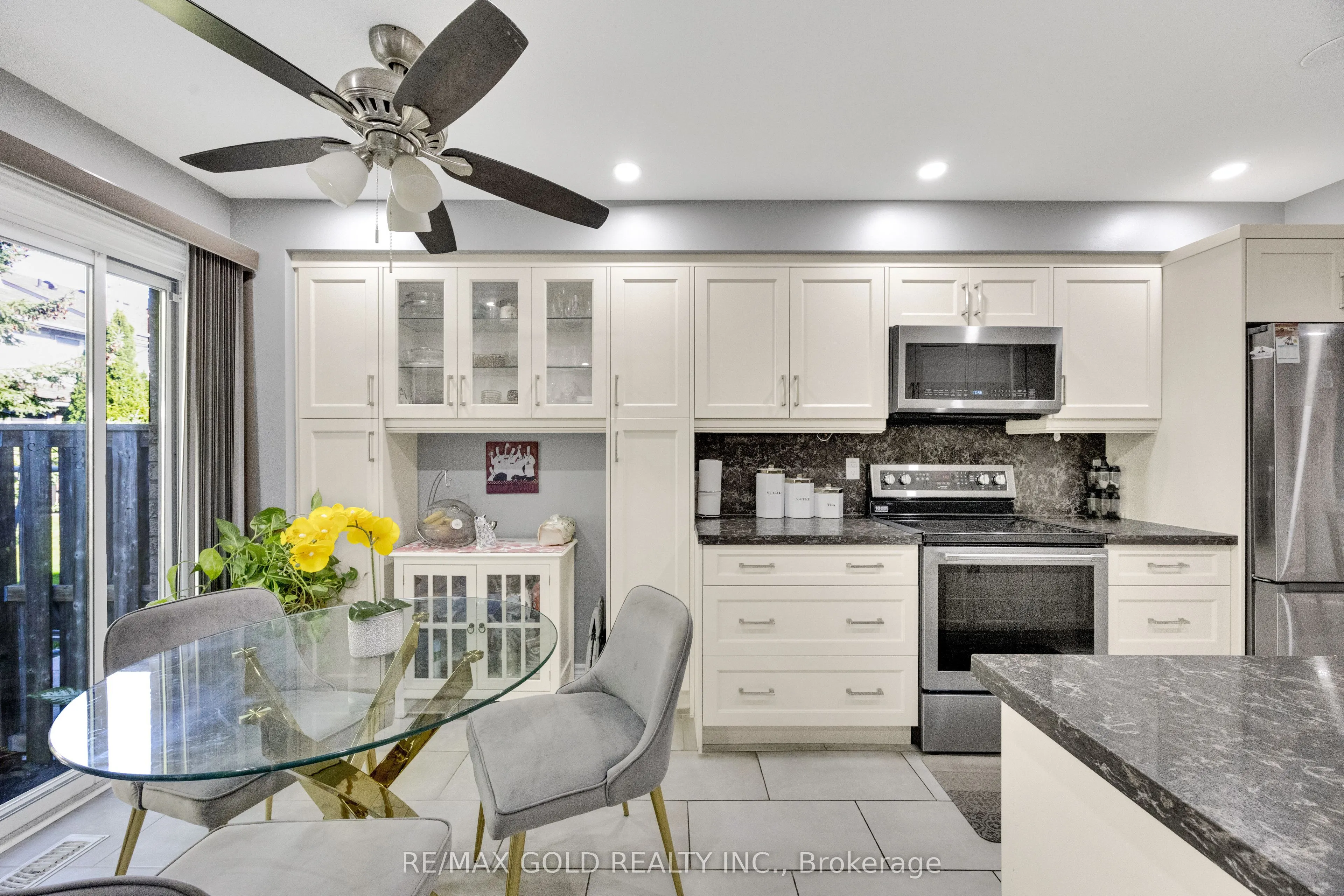 2555 Thomas Street #75