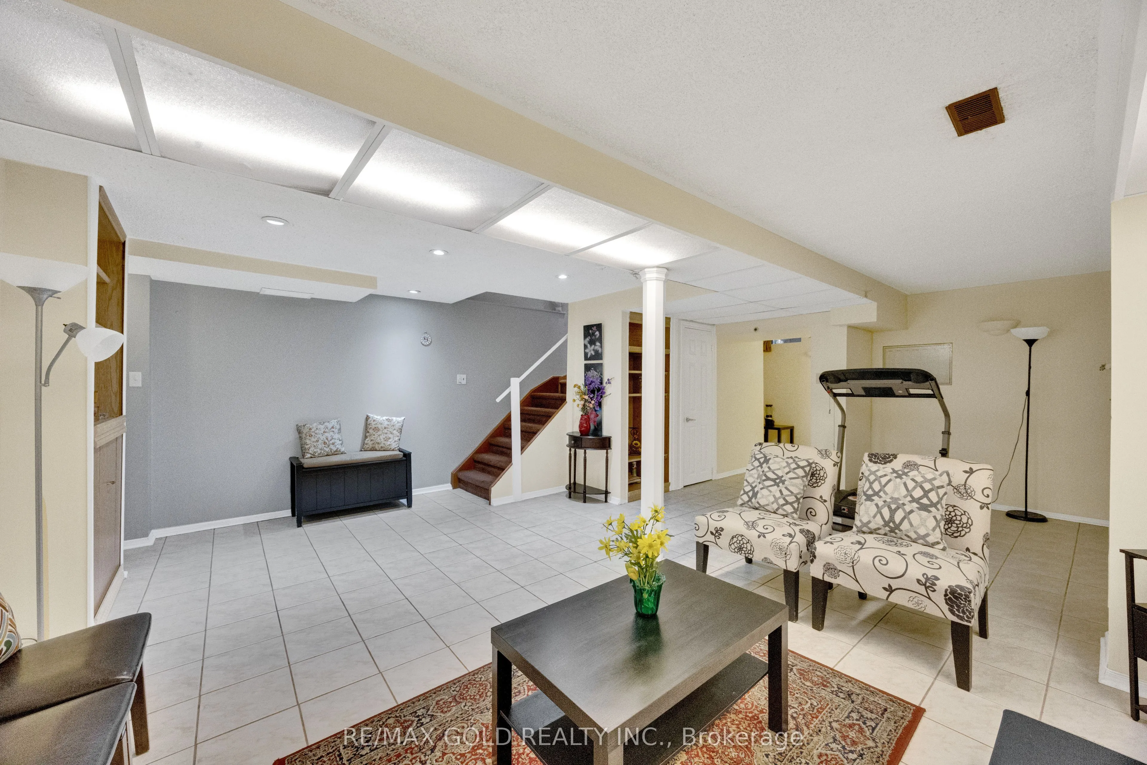 2555 Thomas Street #75
