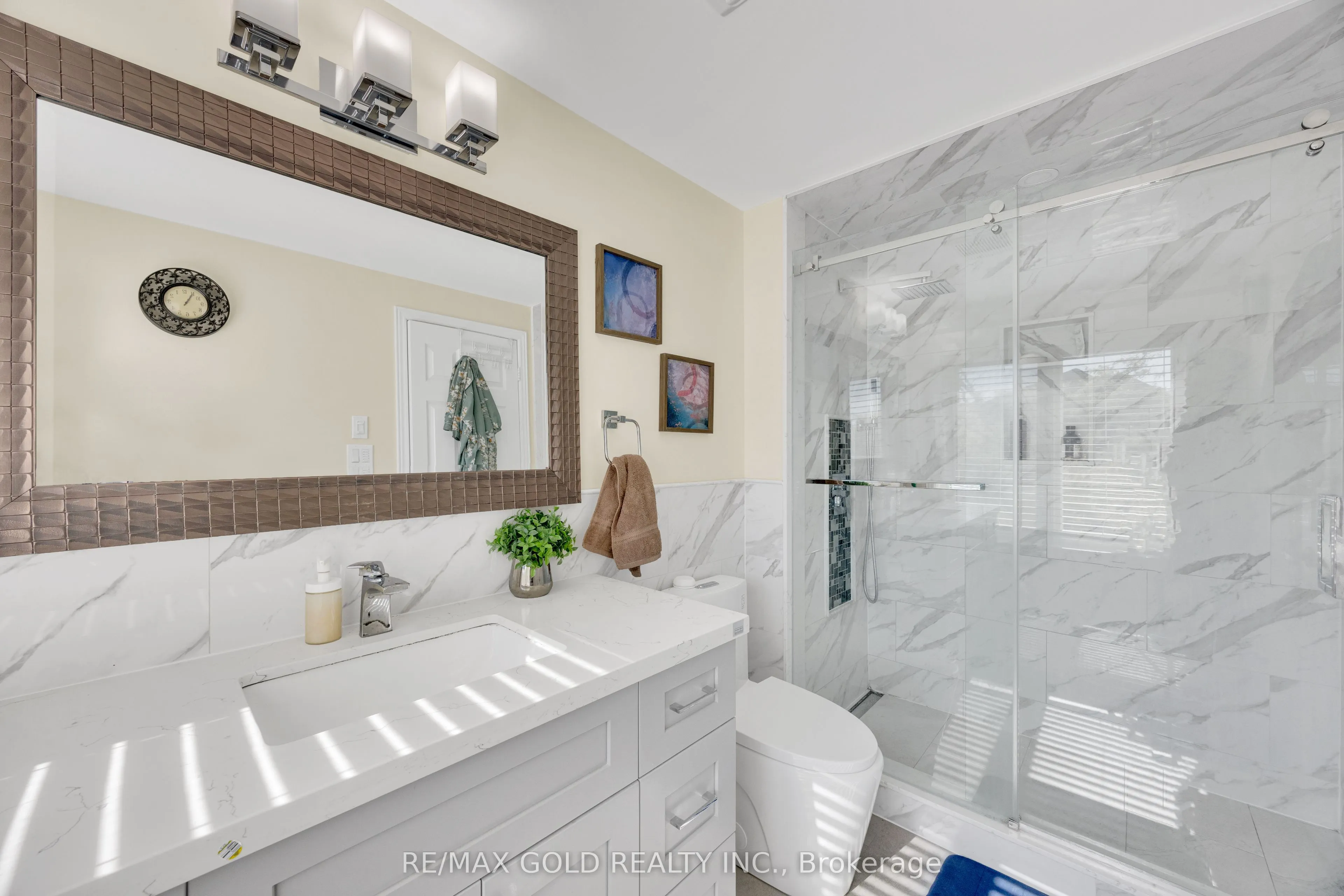 2555 Thomas Street #75