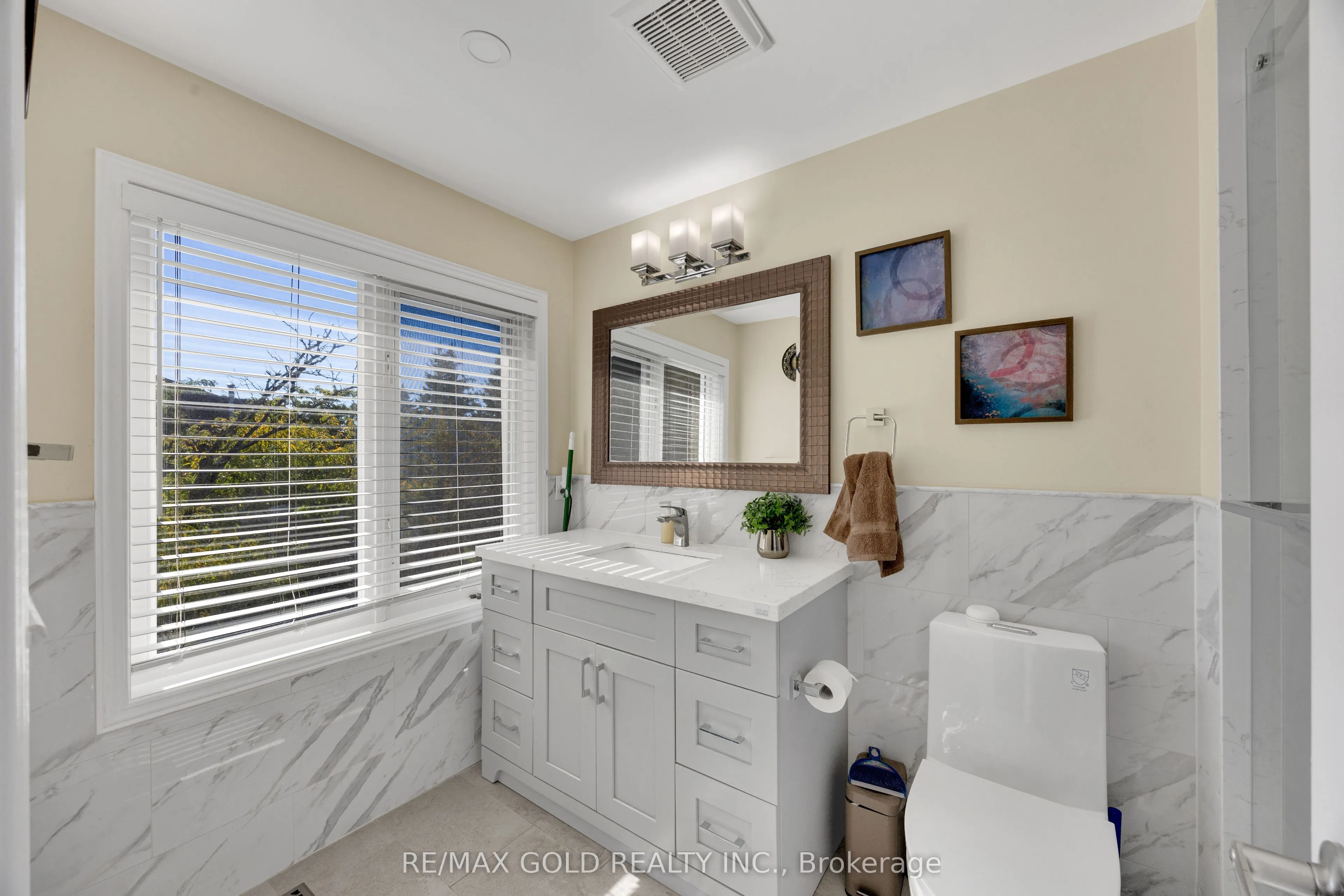 2555 Thomas Street #75