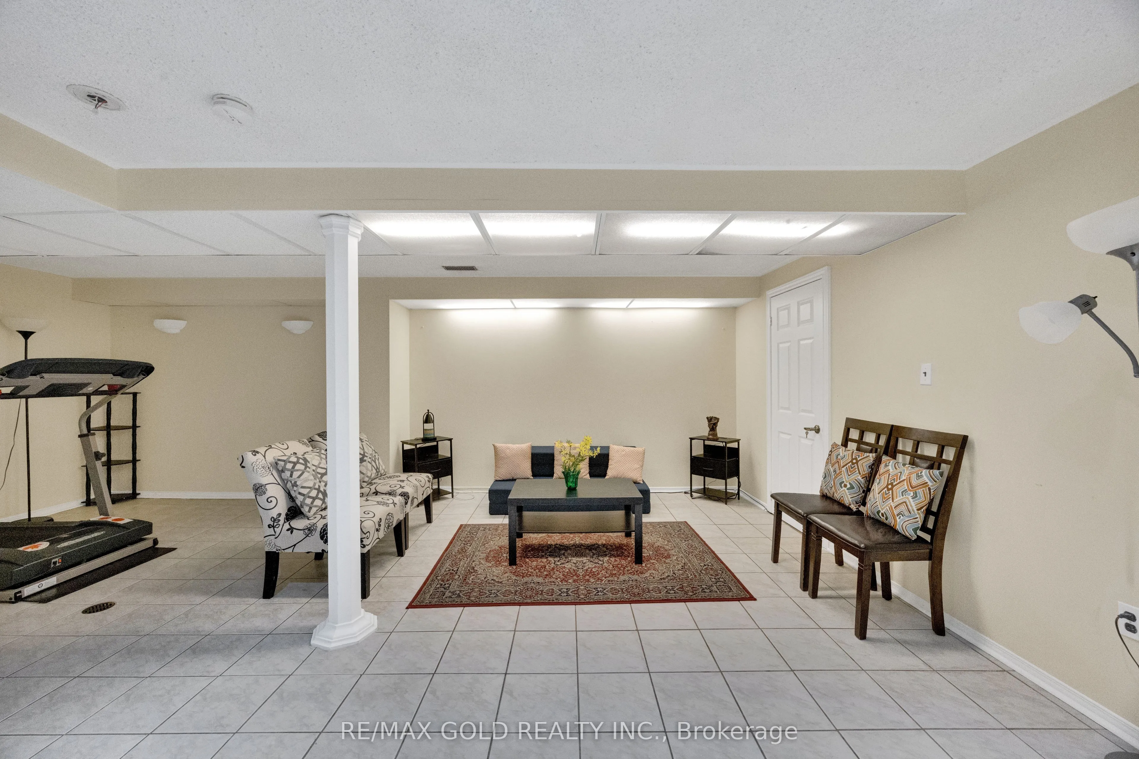 2555 Thomas Street #75