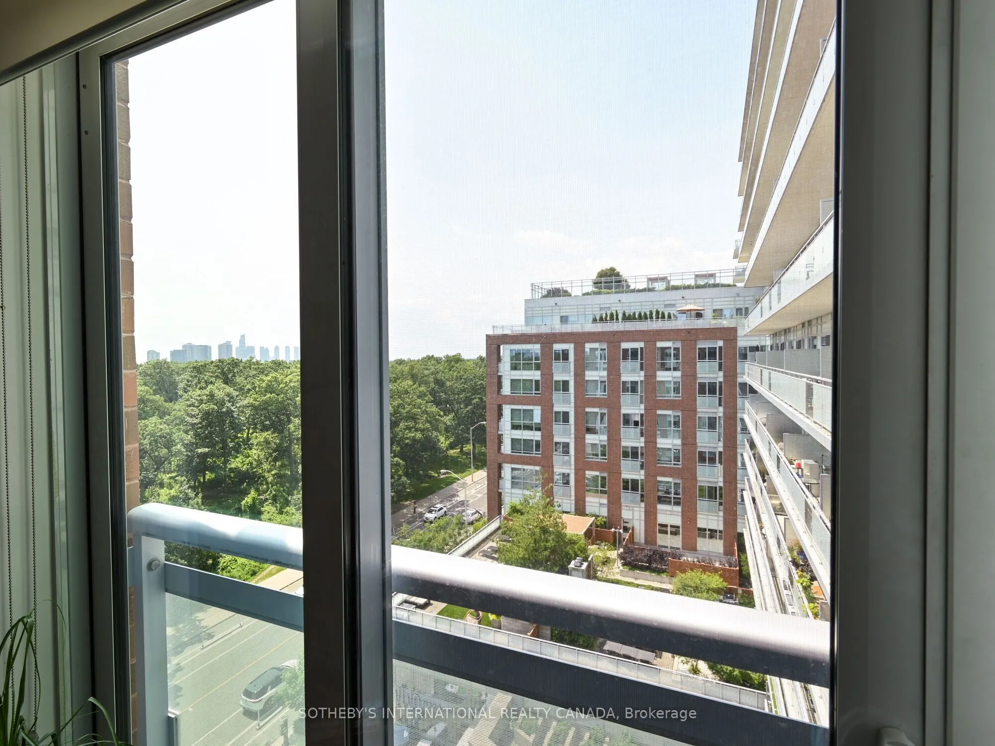 1830 Bloor Street W #813
