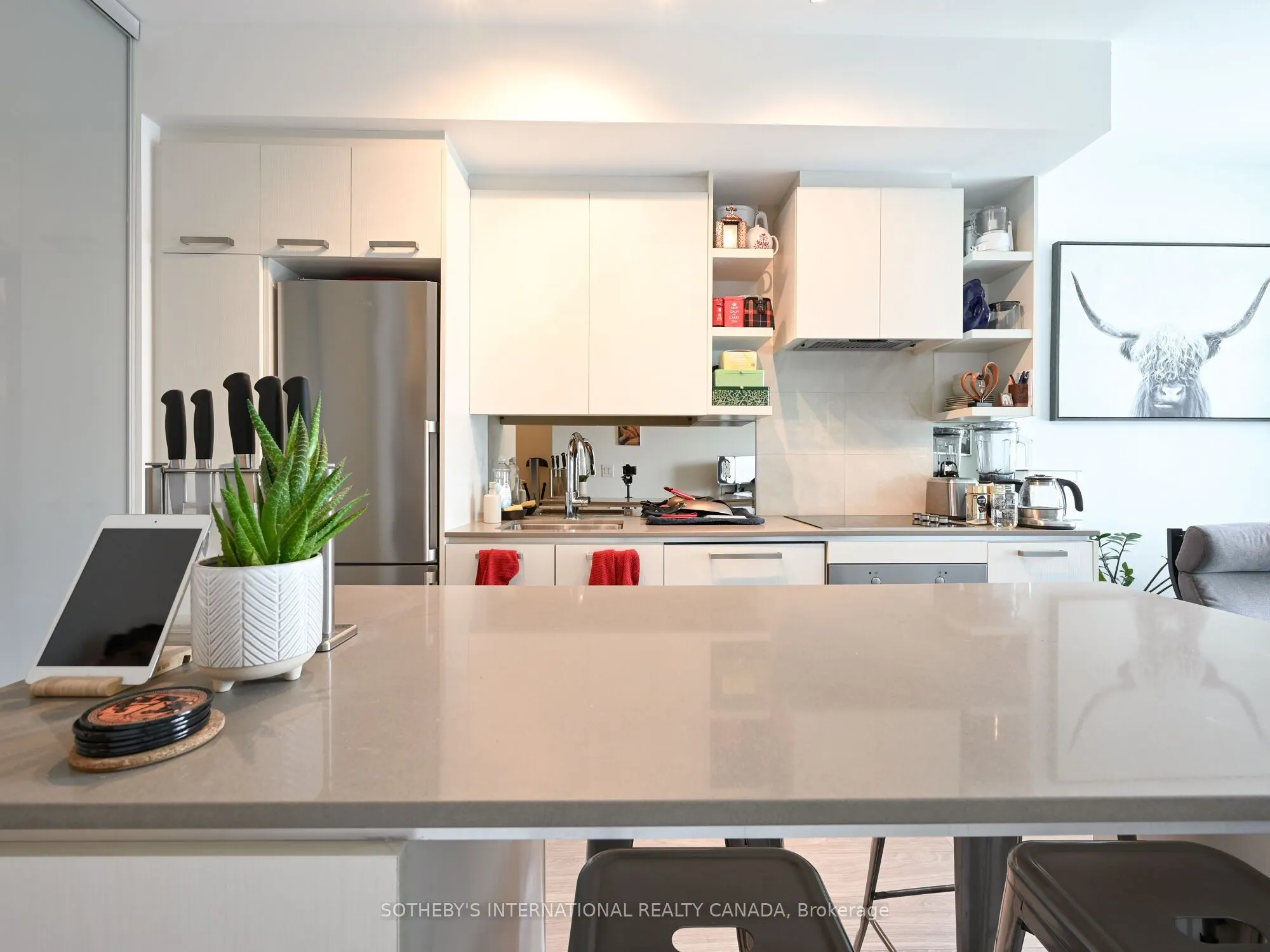 1830 Bloor Street W #813
