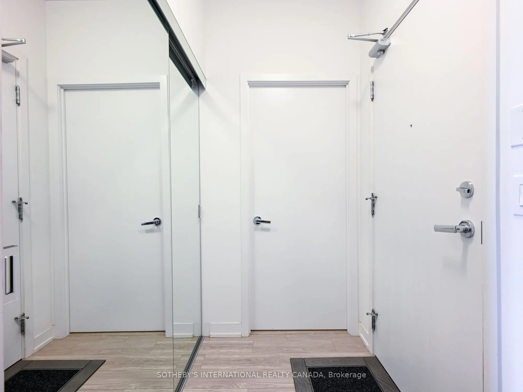 1830 Bloor Street W #813