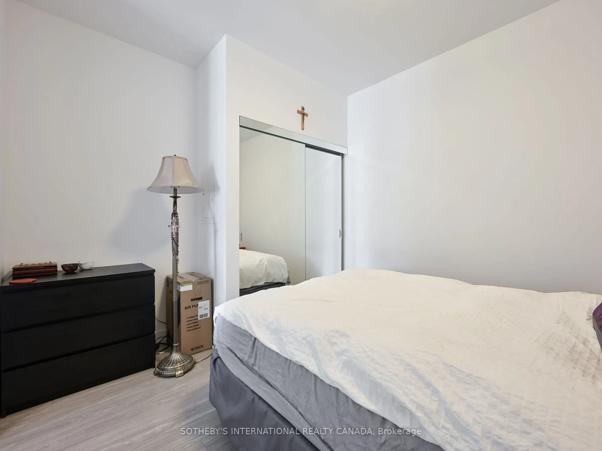 1830 Bloor Street W #813