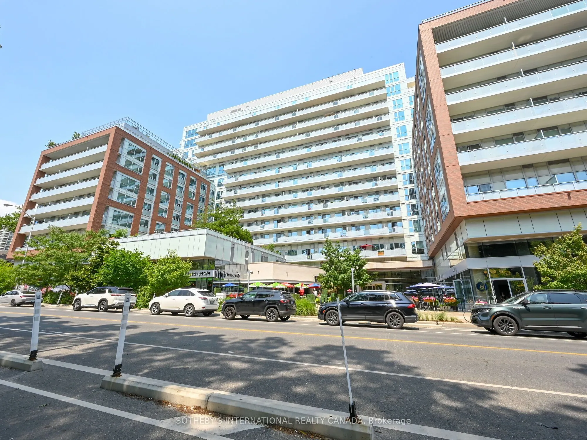 1830 Bloor Street W #813