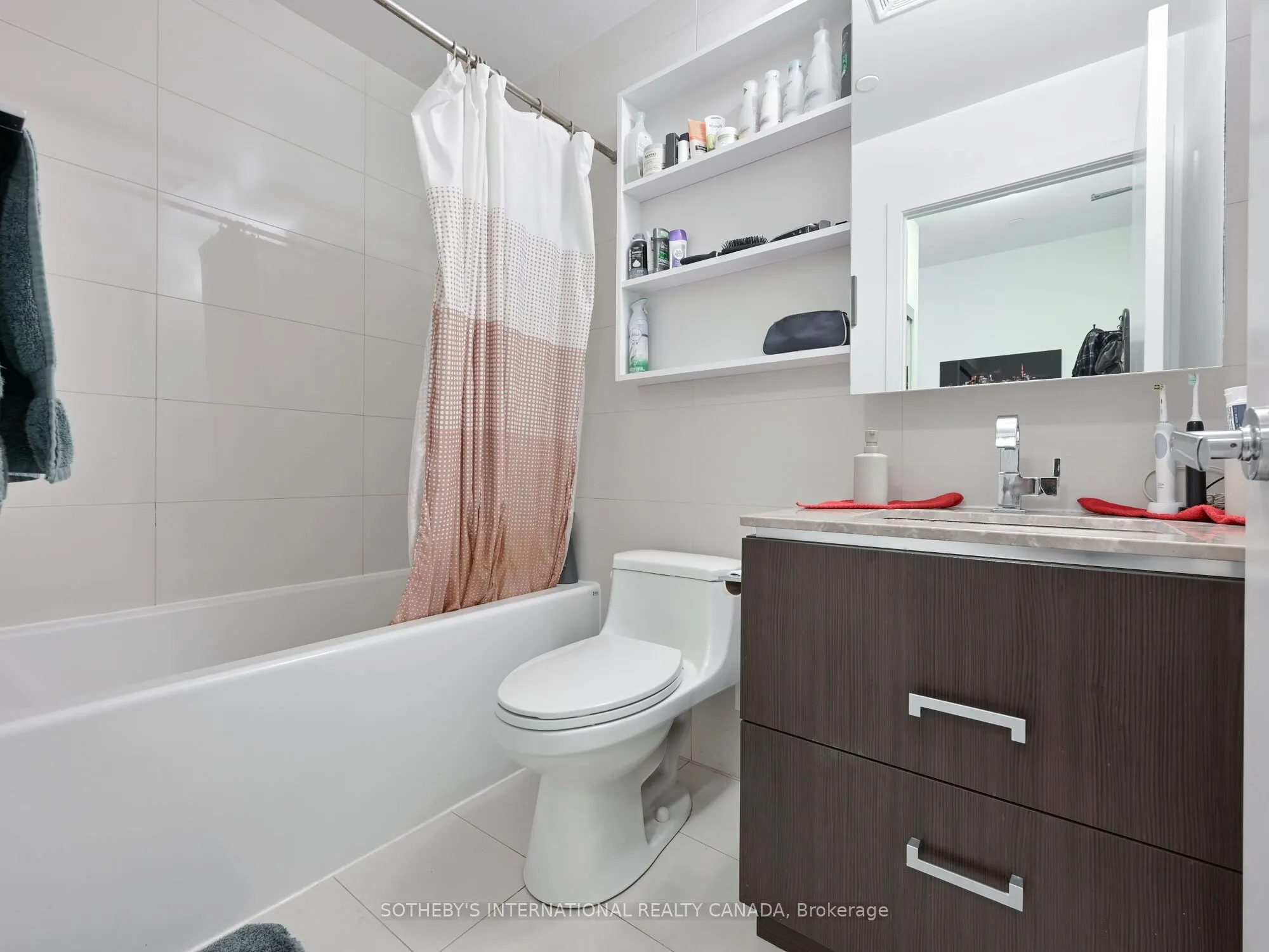 1830 Bloor Street W #813