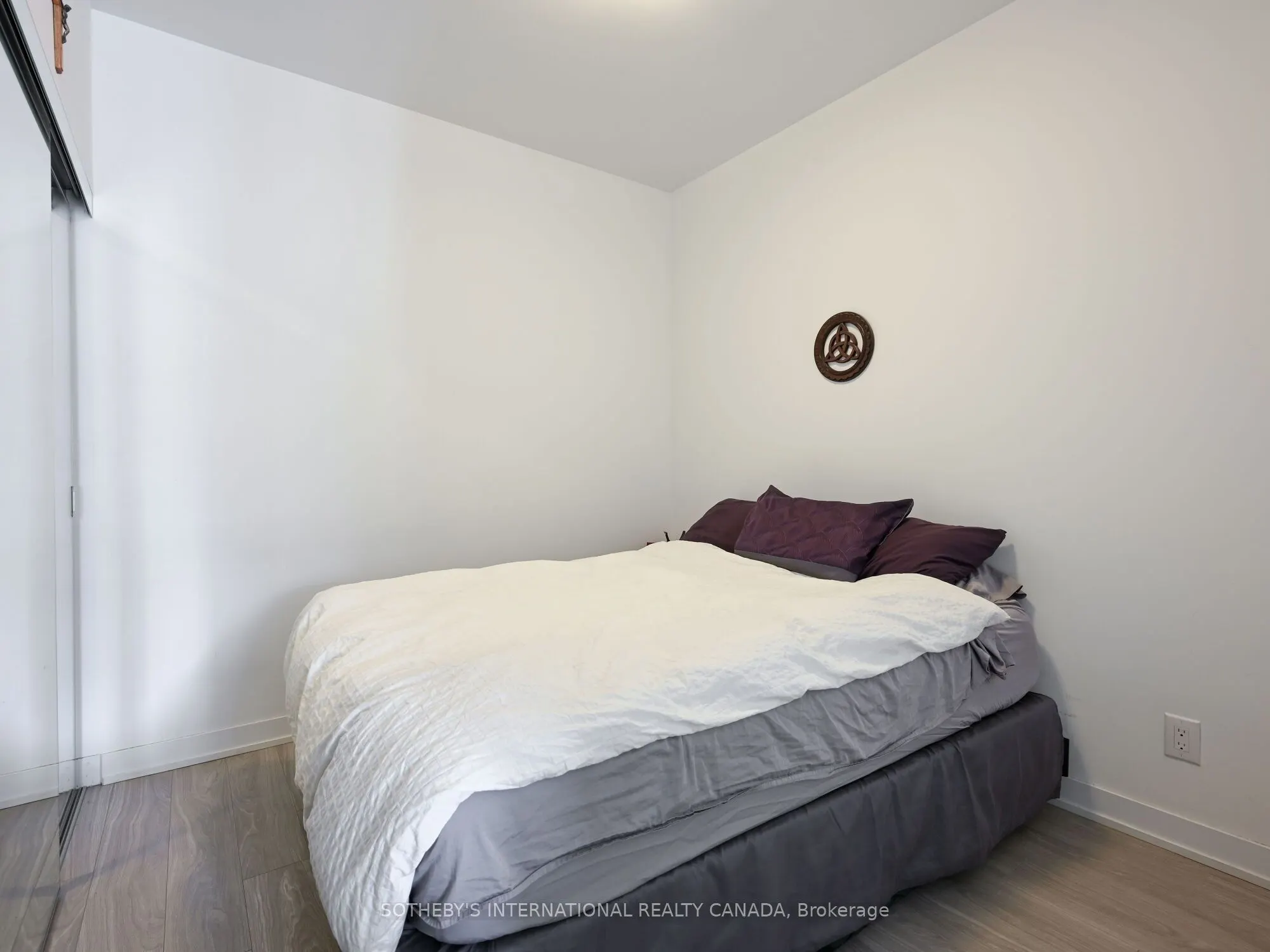 1830 Bloor Street W #813