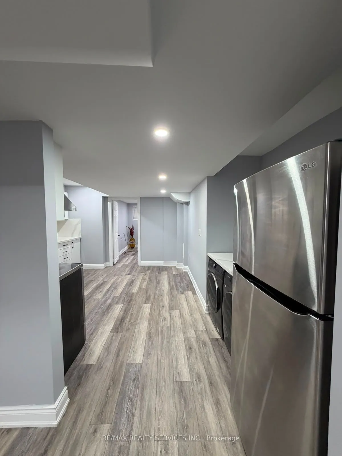 2 Tonalite Road #Lower