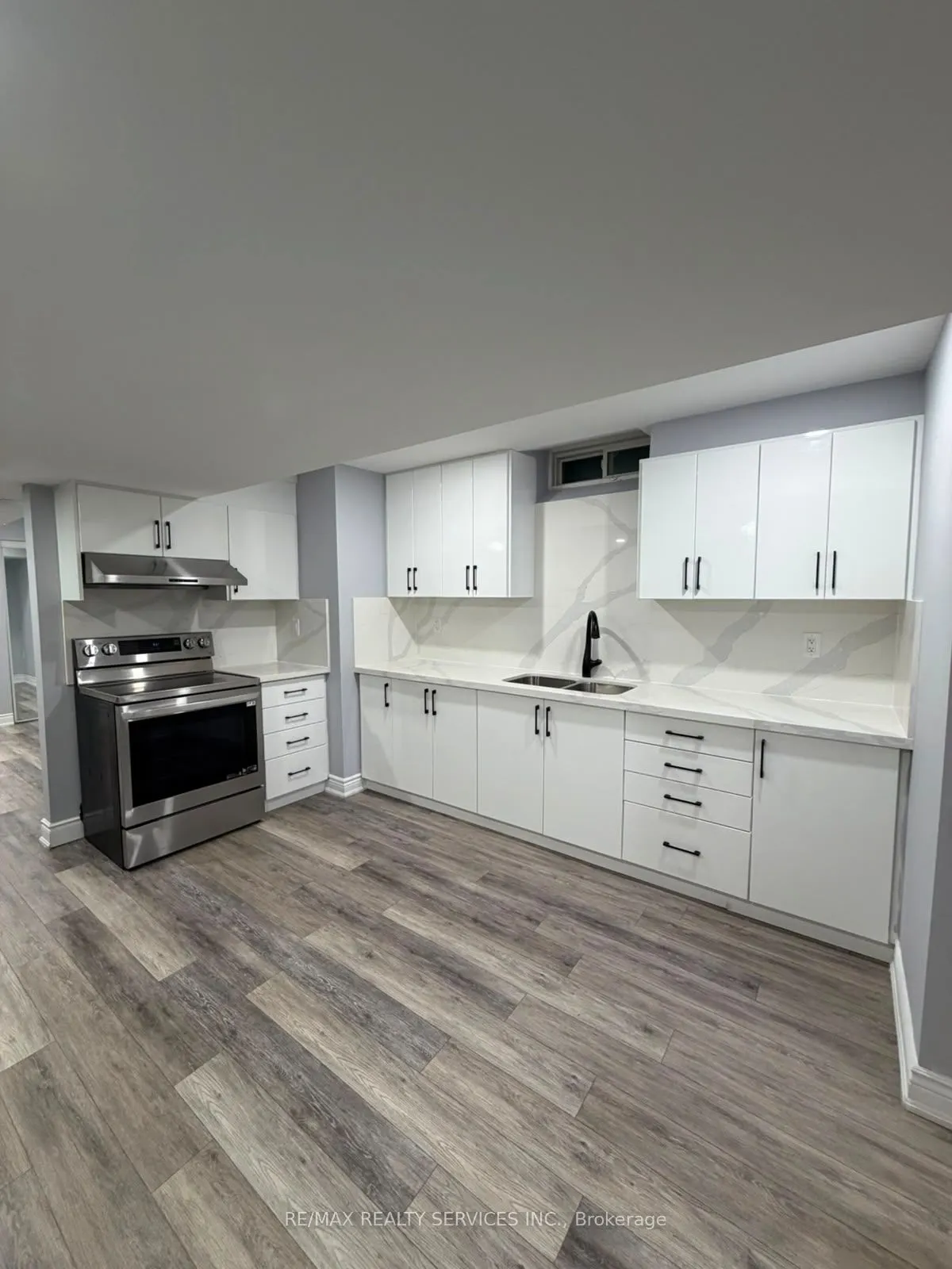 2 Tonalite Road #Lower