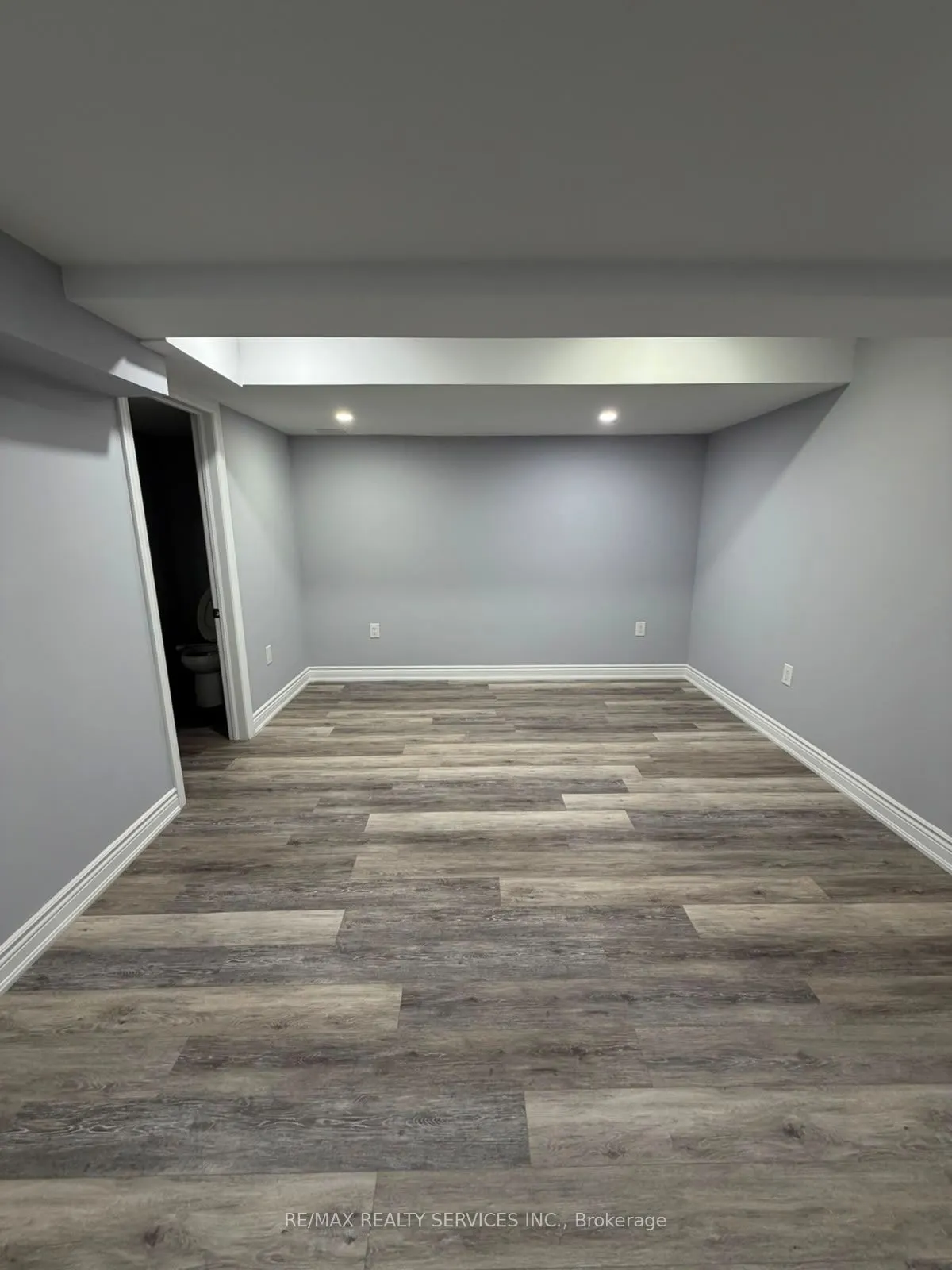 2 Tonalite Road #Lower
