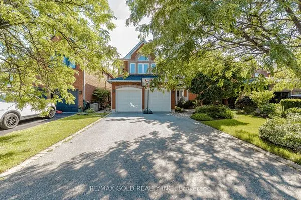93 Lauchlin Crescent