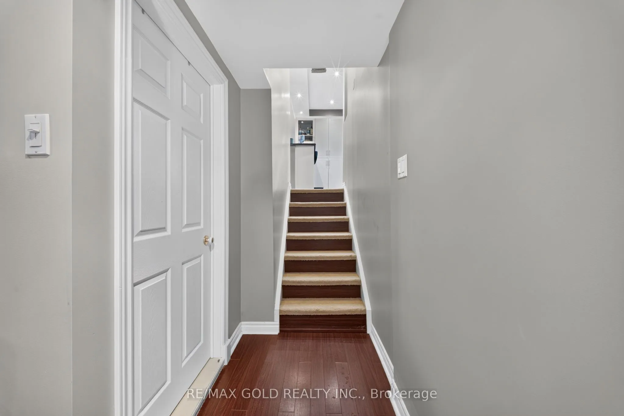 6 Dartford Road