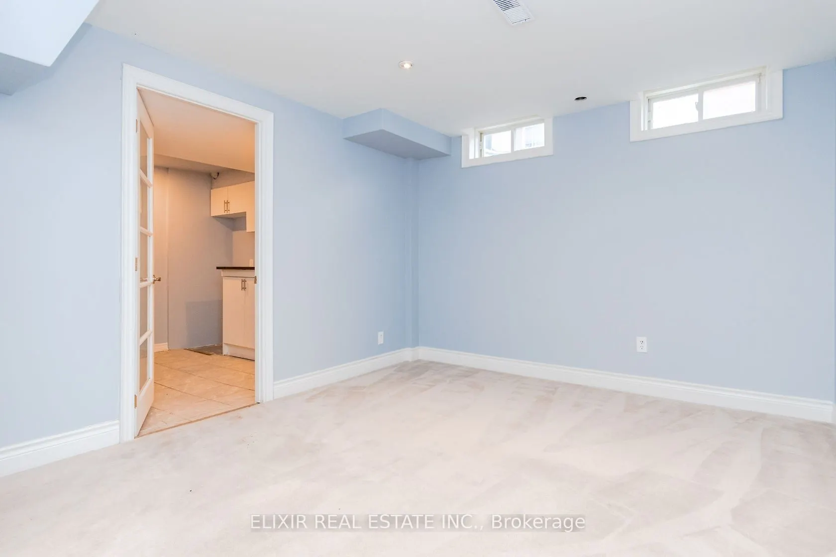32 Trumpet Valley Boulevard
