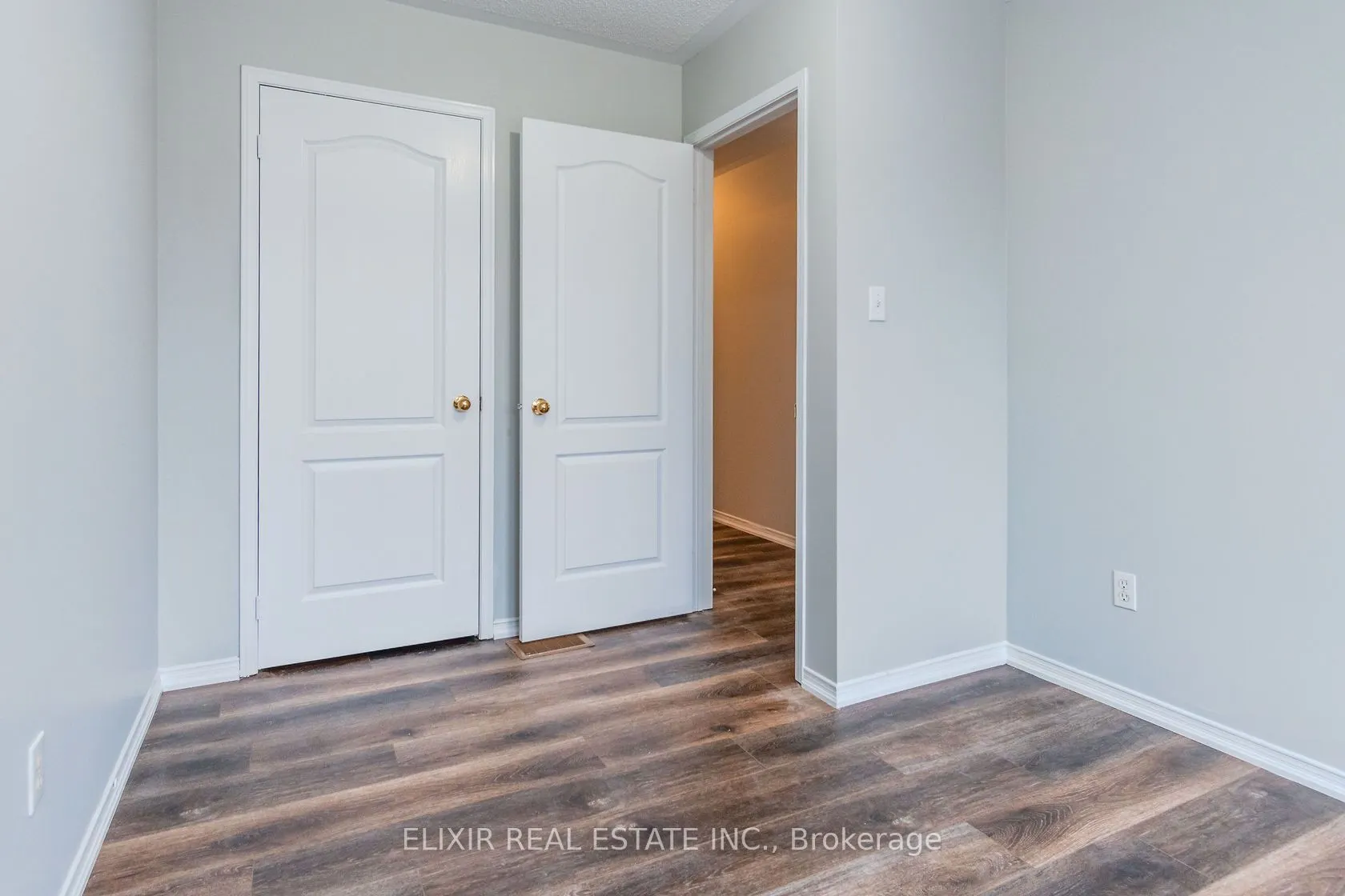 32 Trumpet Valley Boulevard