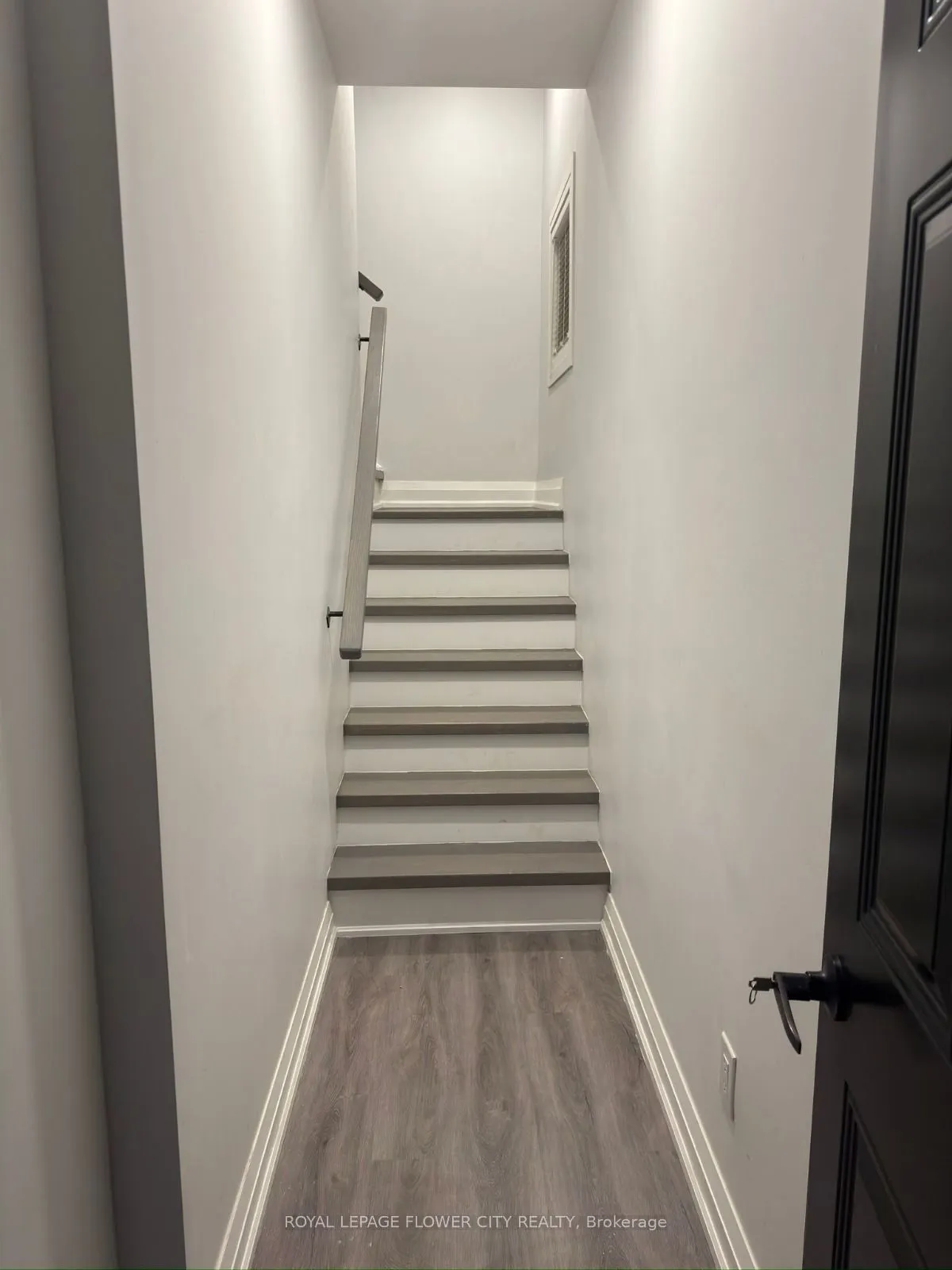 414 Perth Avenue ##Upper