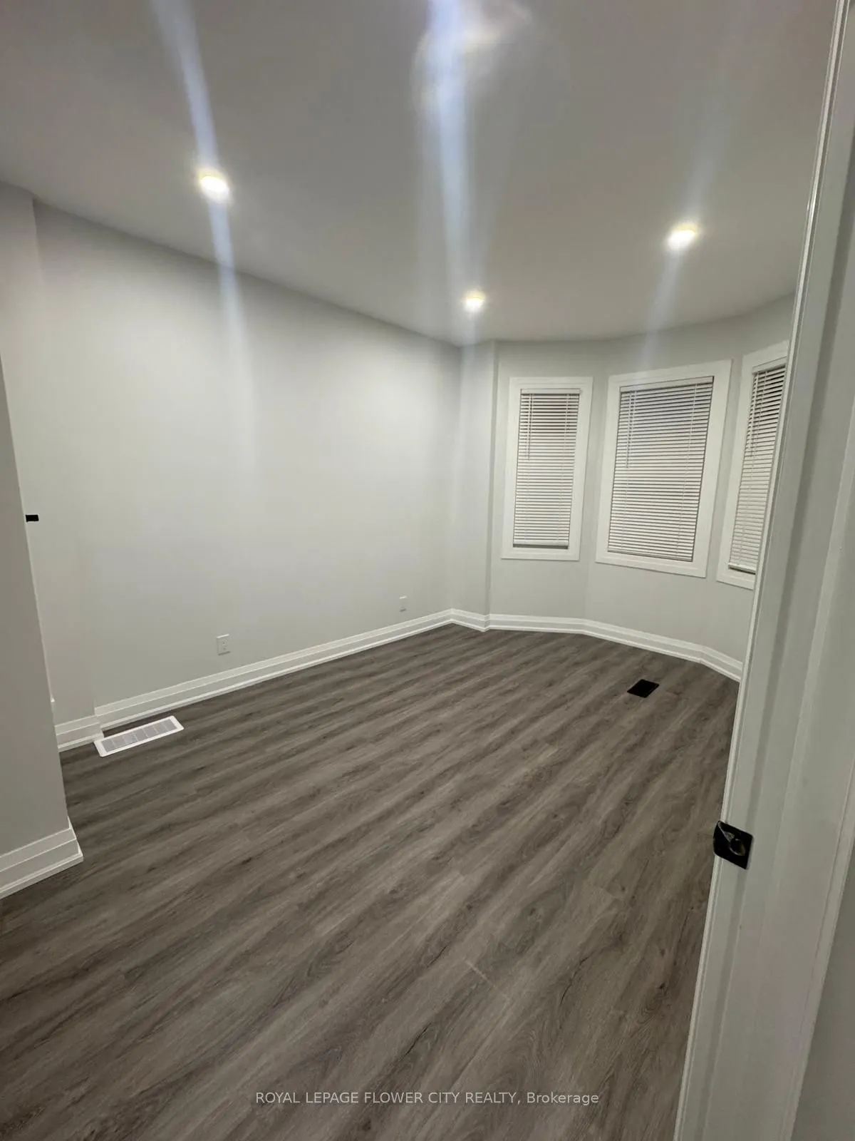 414 Perth Avenue ##Upper