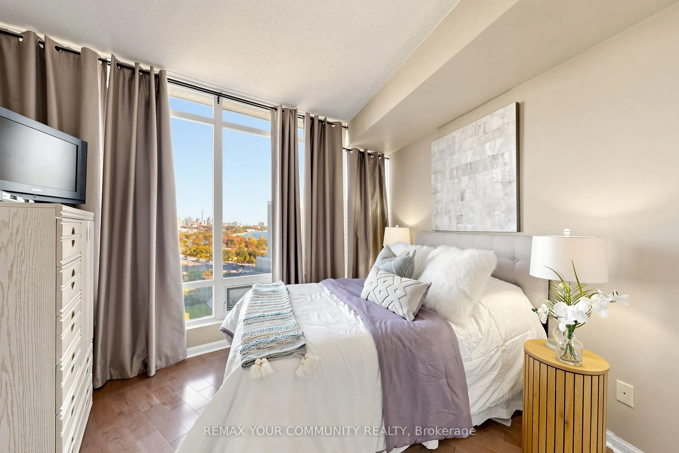 15 Windermere Avenue #1506
