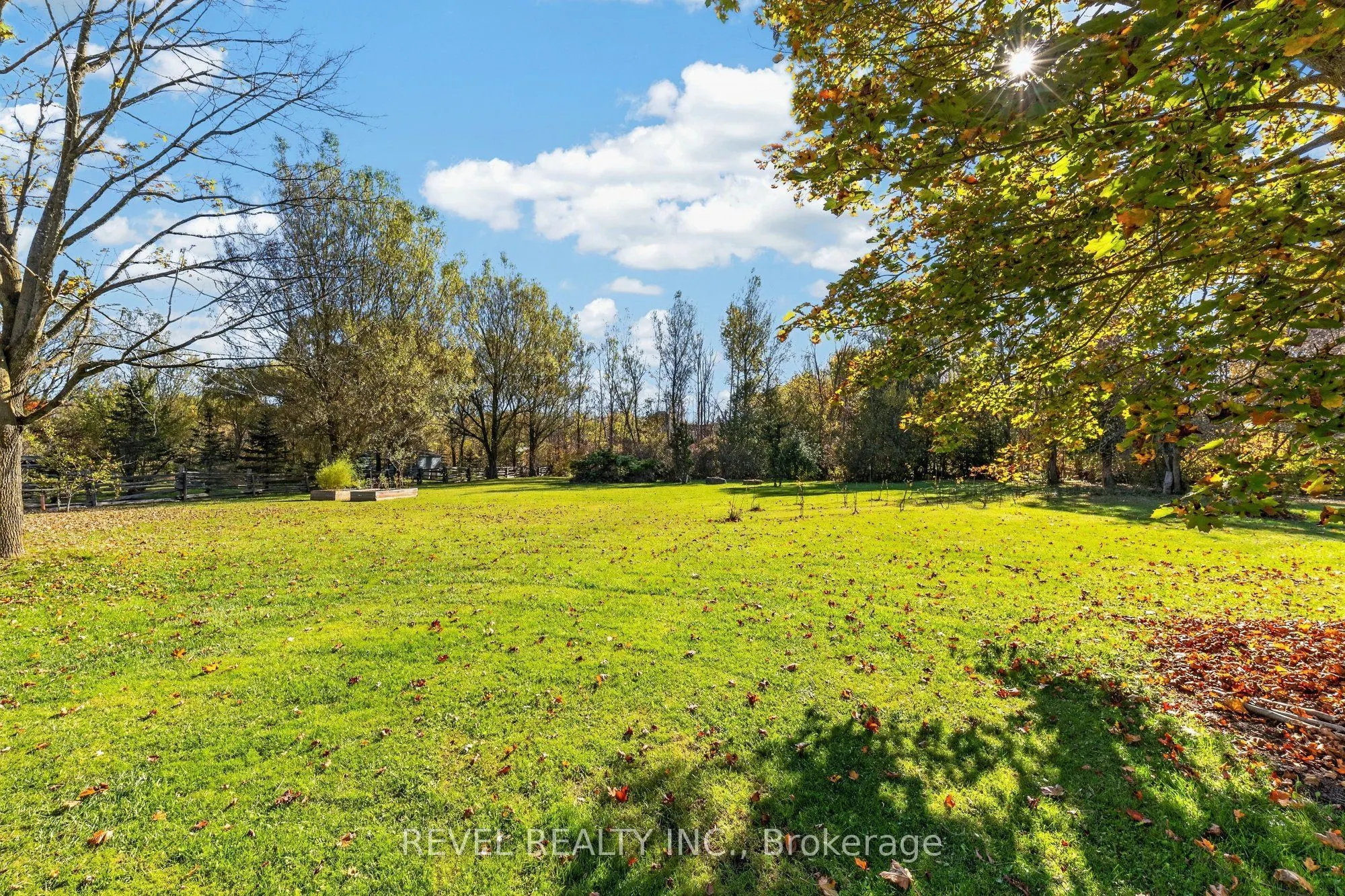 2084 Fifteenth Side Road