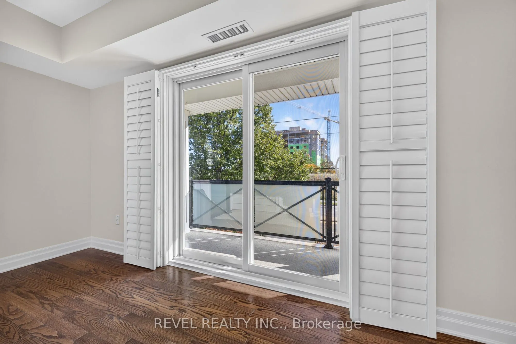 1045 Nadalin Heights #209