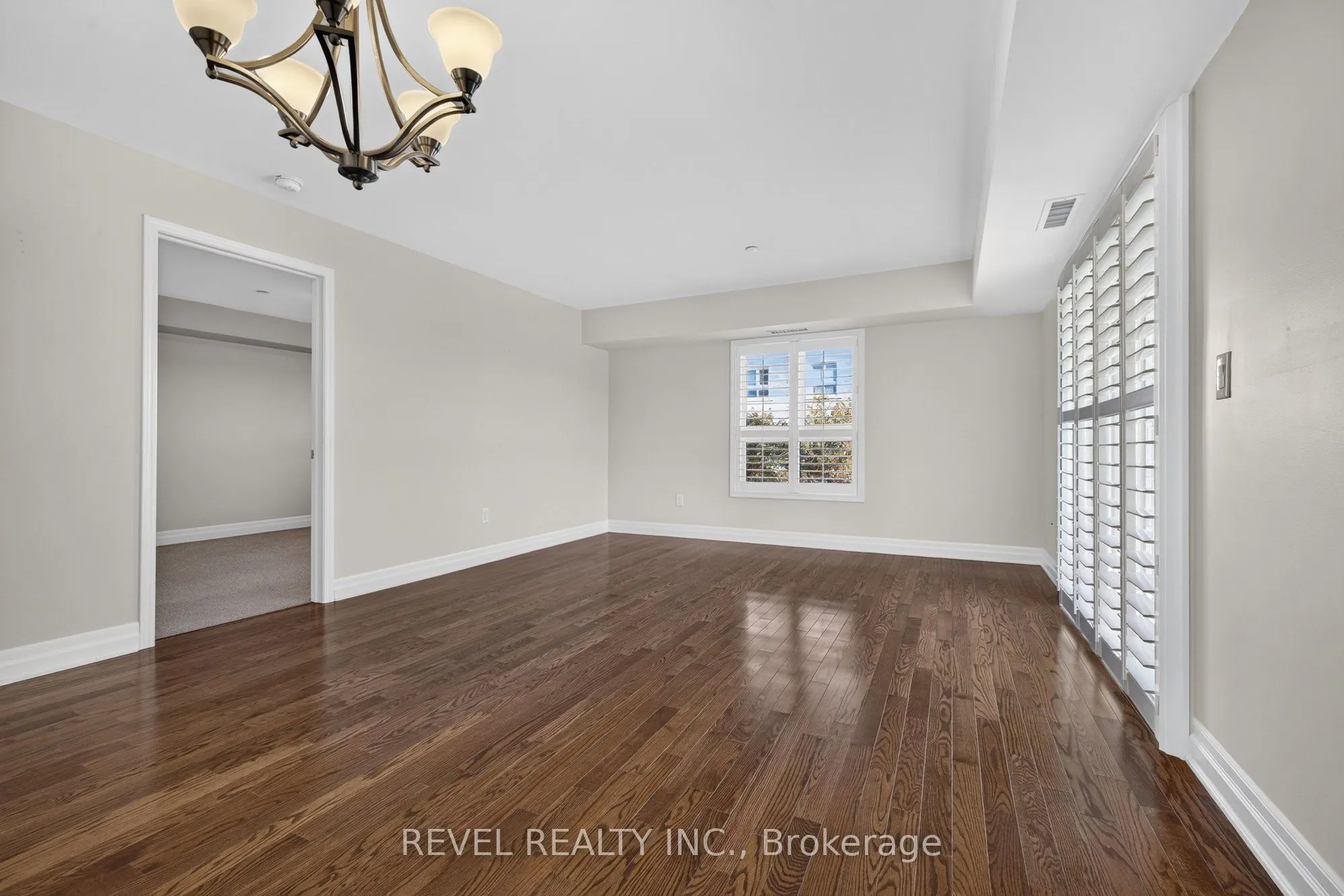1045 Nadalin Heights #209