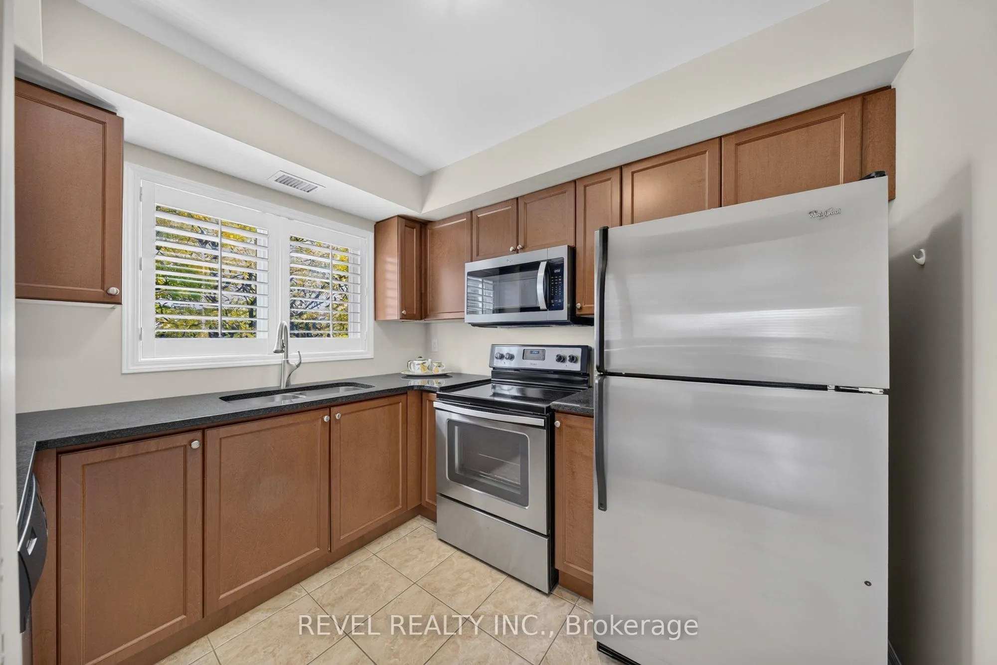 1045 Nadalin Heights #209