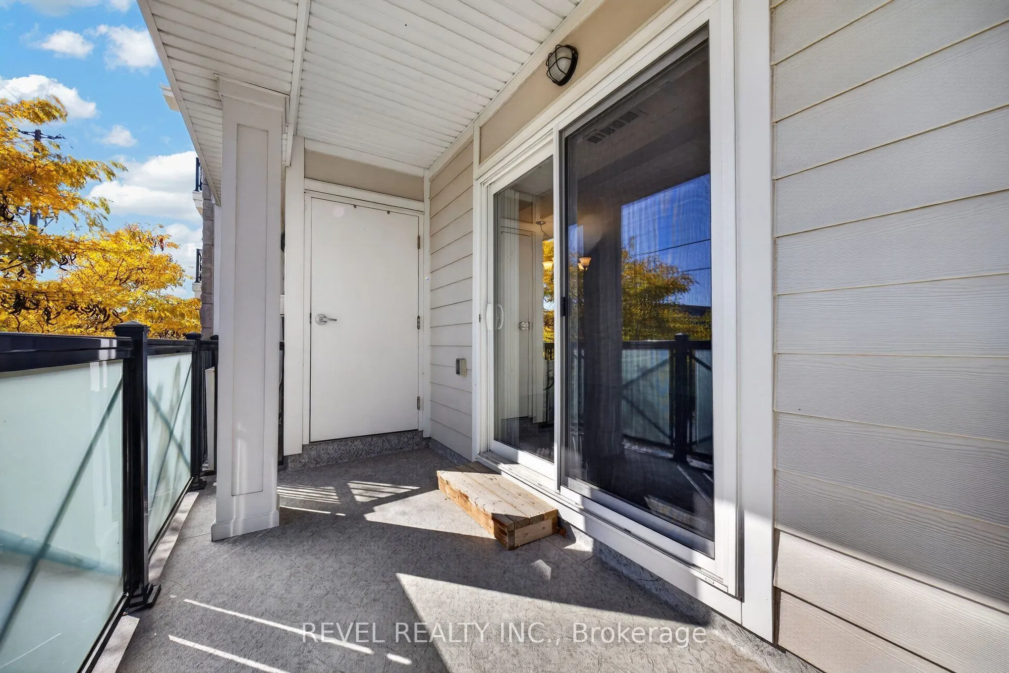 1045 Nadalin Heights #209