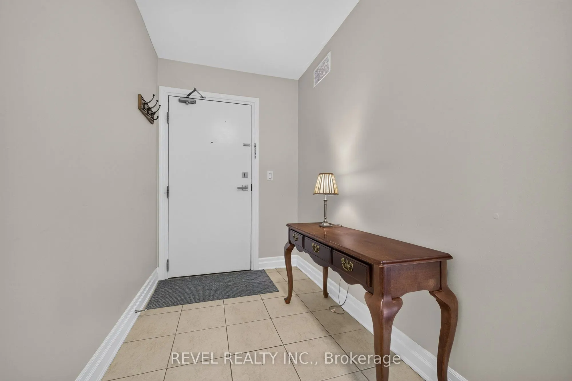 1045 Nadalin Heights #209