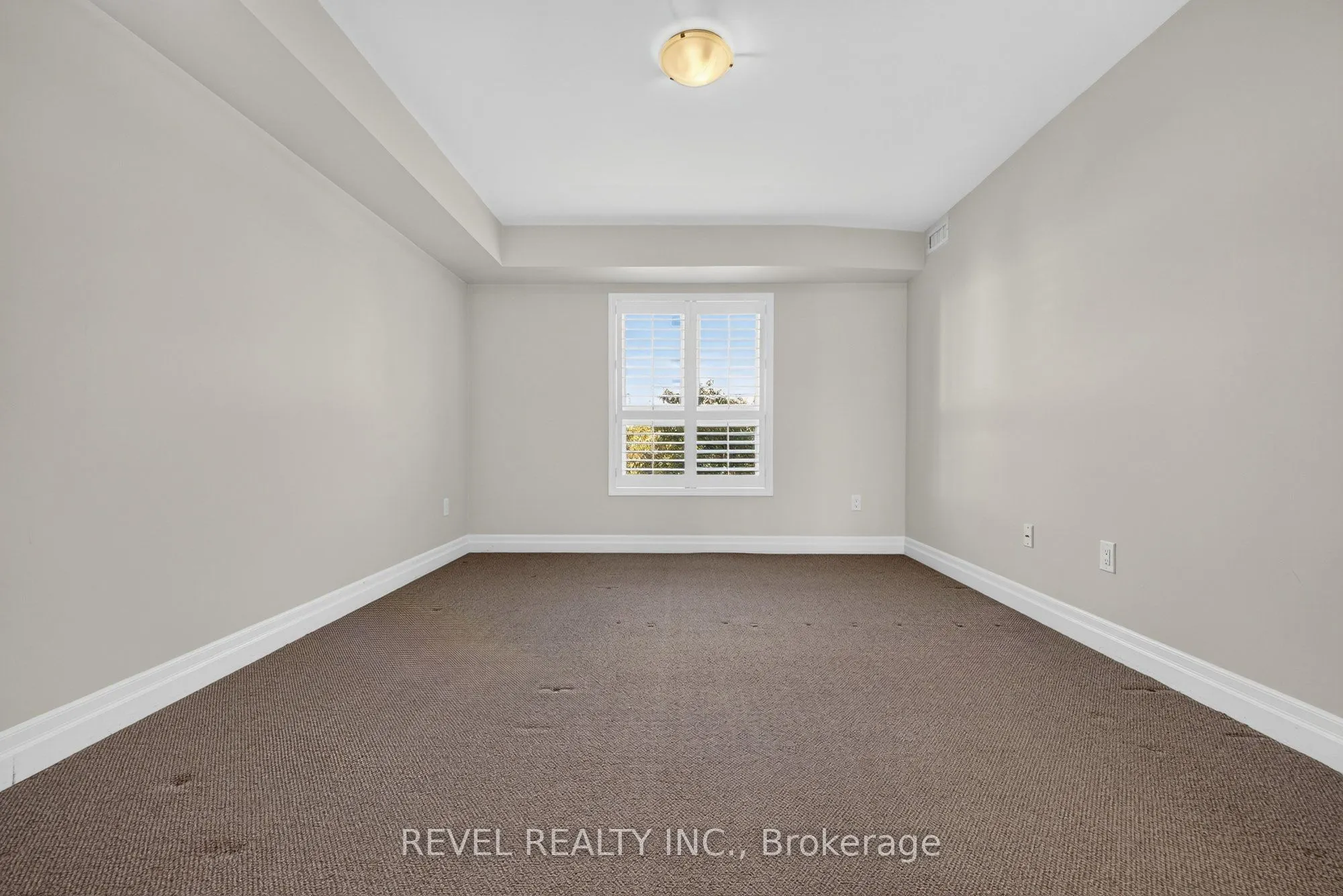 1045 Nadalin Heights #209