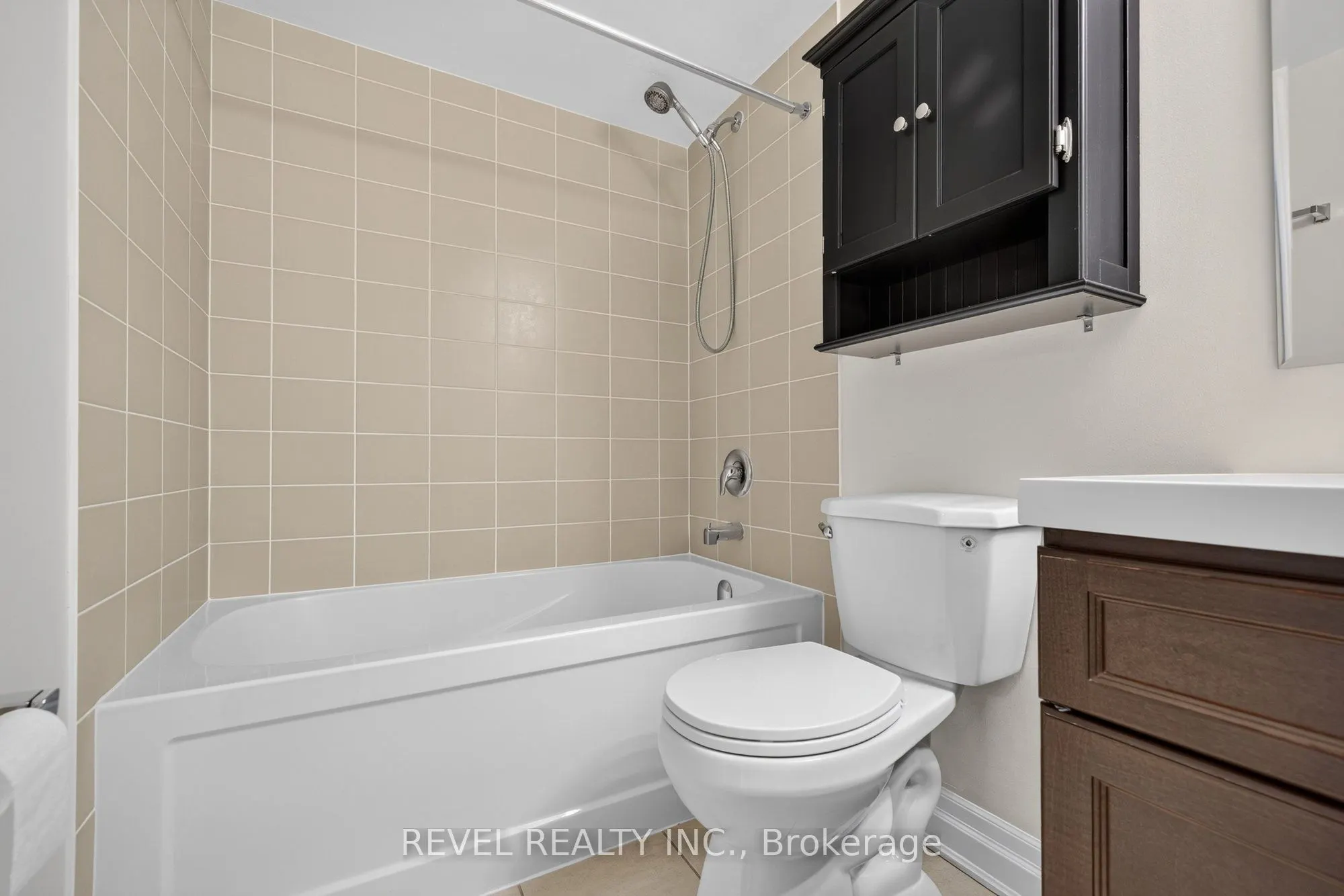 1045 Nadalin Heights #209