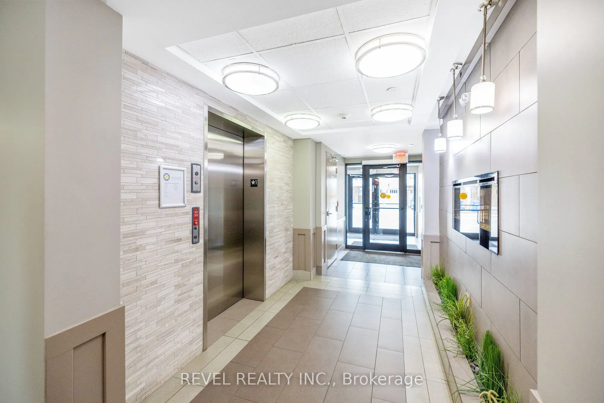 1045 Nadalin Heights #209
