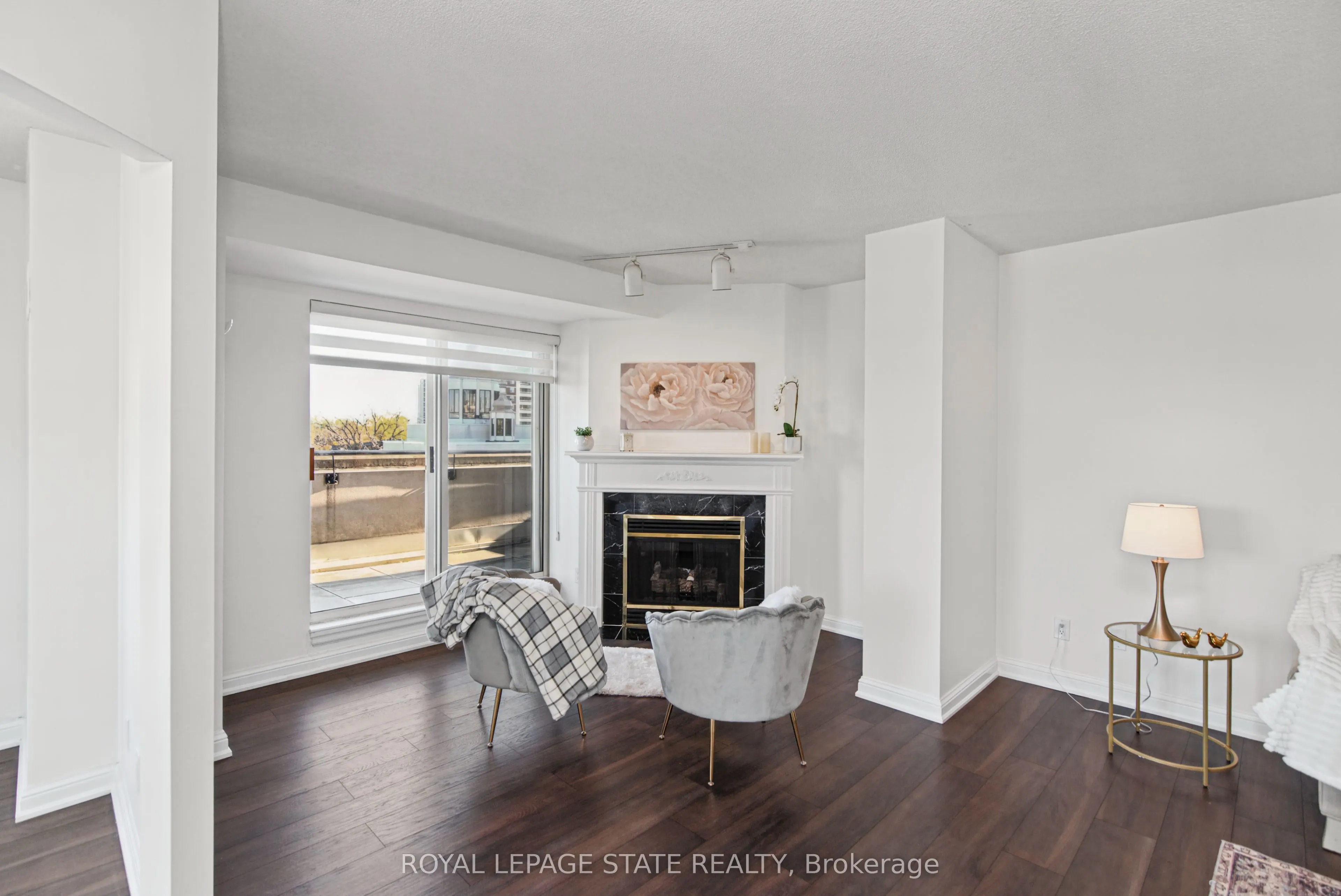 430 Pearl Street #403