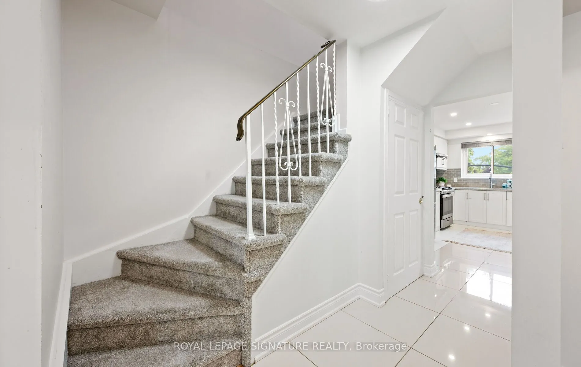 783 Dodsworth Crescent