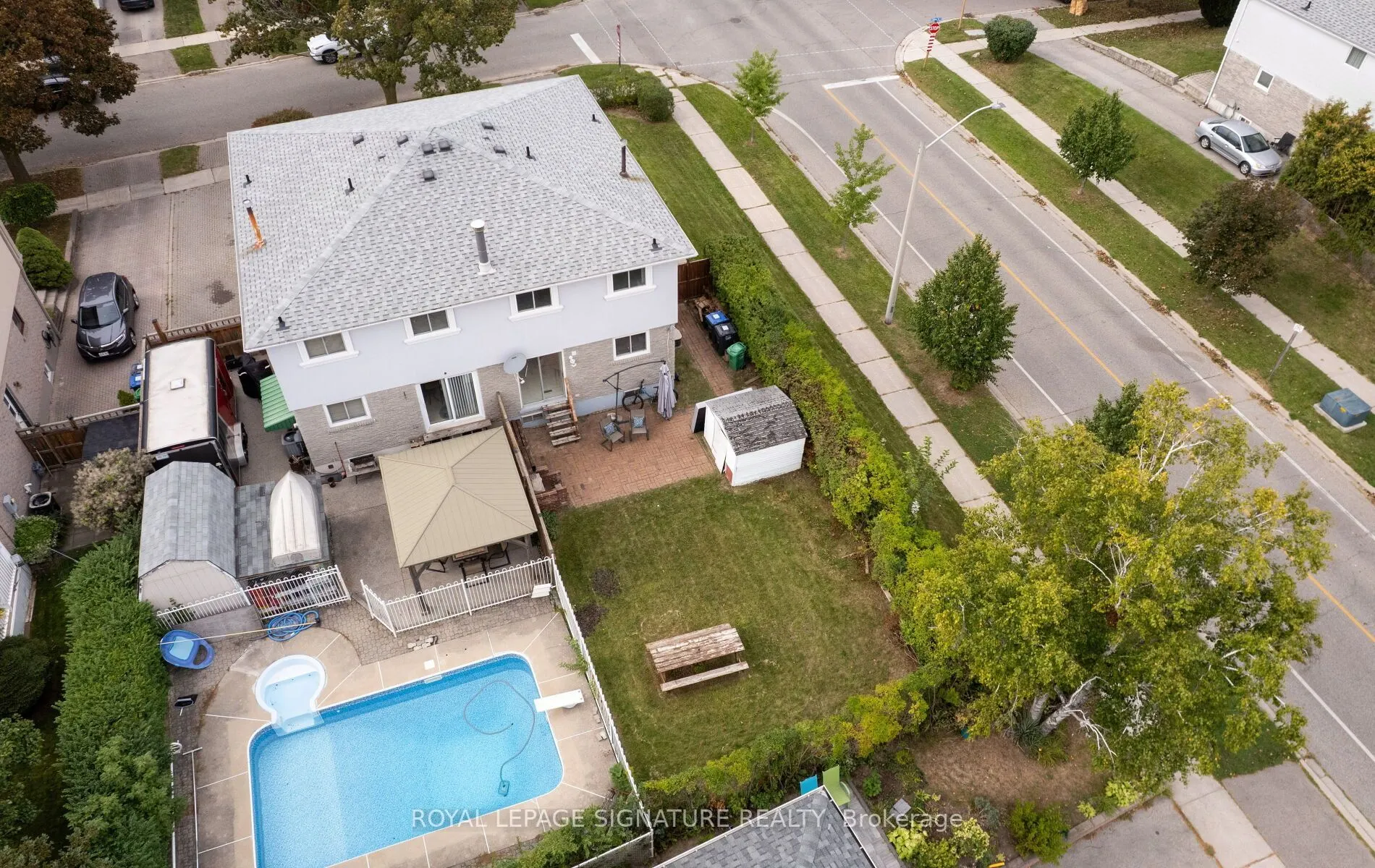 783 Dodsworth Crescent