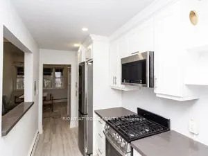 181 Lakeshore Road E